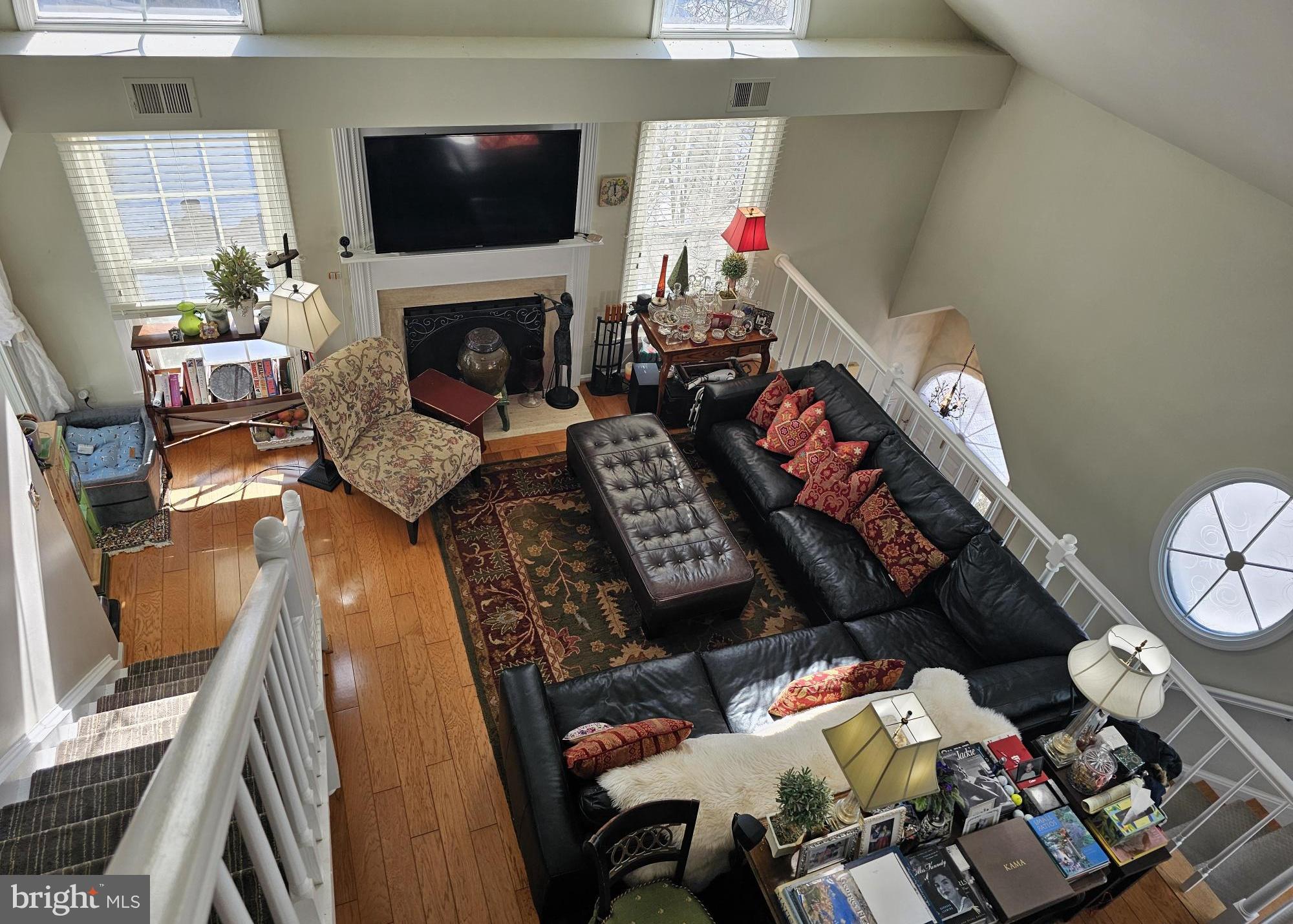 HAMPTON POINTE - Residential