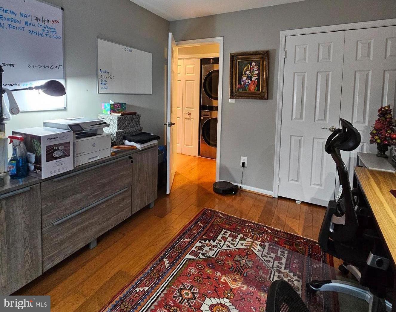 HAMPTON POINTE - Residential