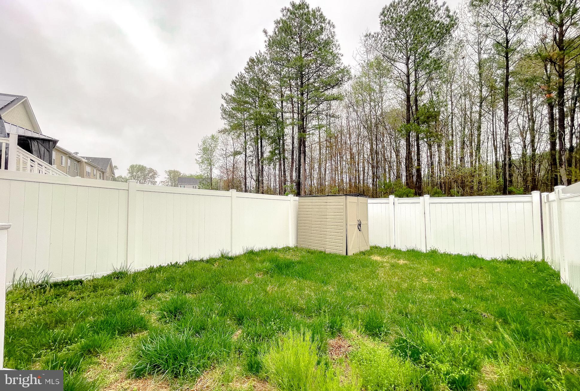 ELIZABETH HILLS - Residential Lease