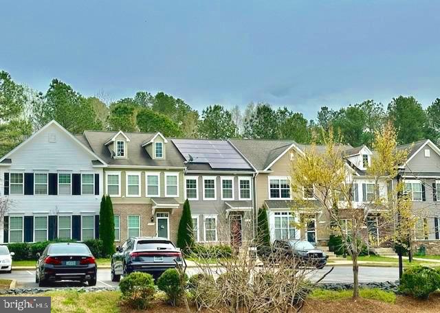 ELIZABETH HILLS - Residential Lease