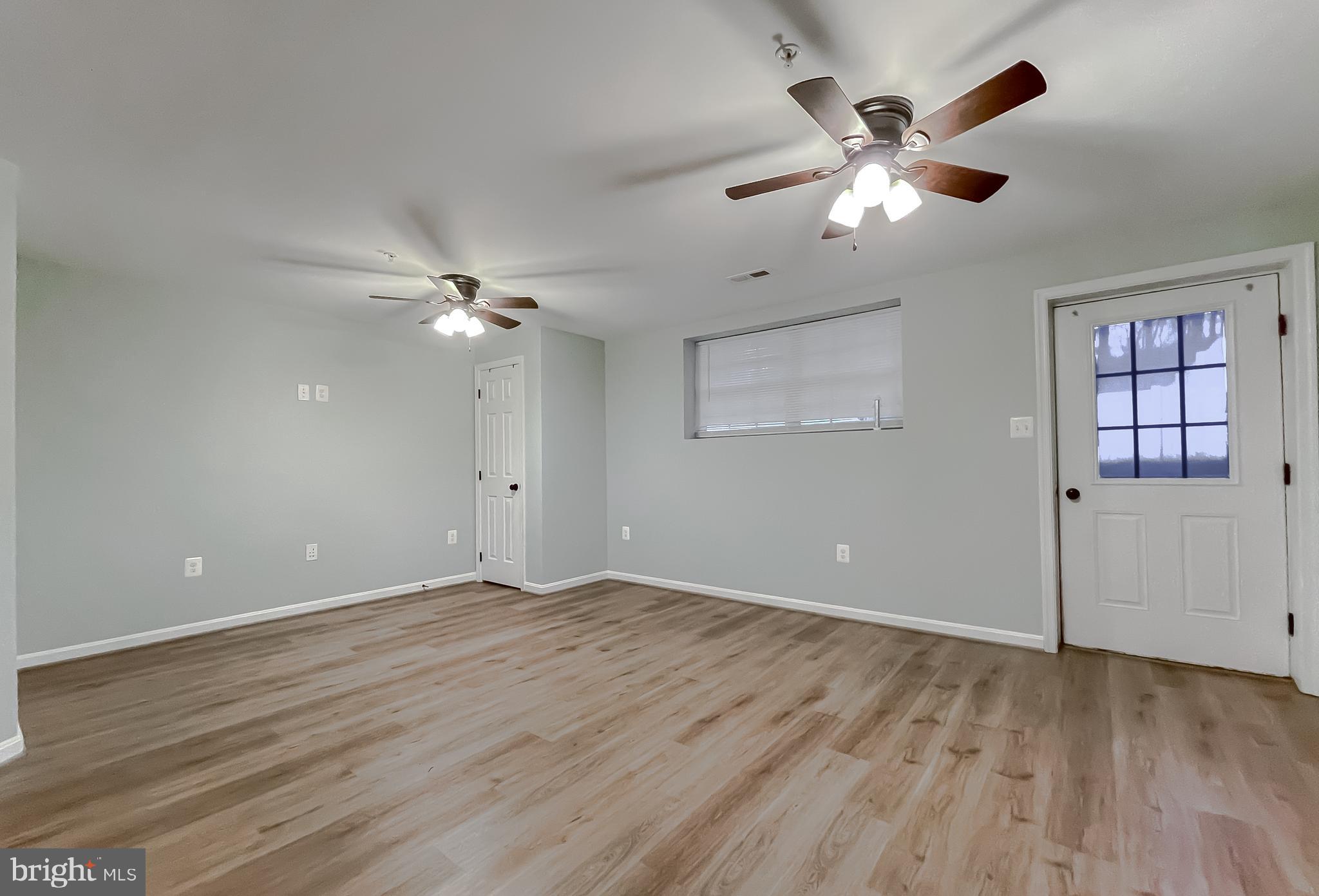 ELIZABETH HILLS - Residential Lease