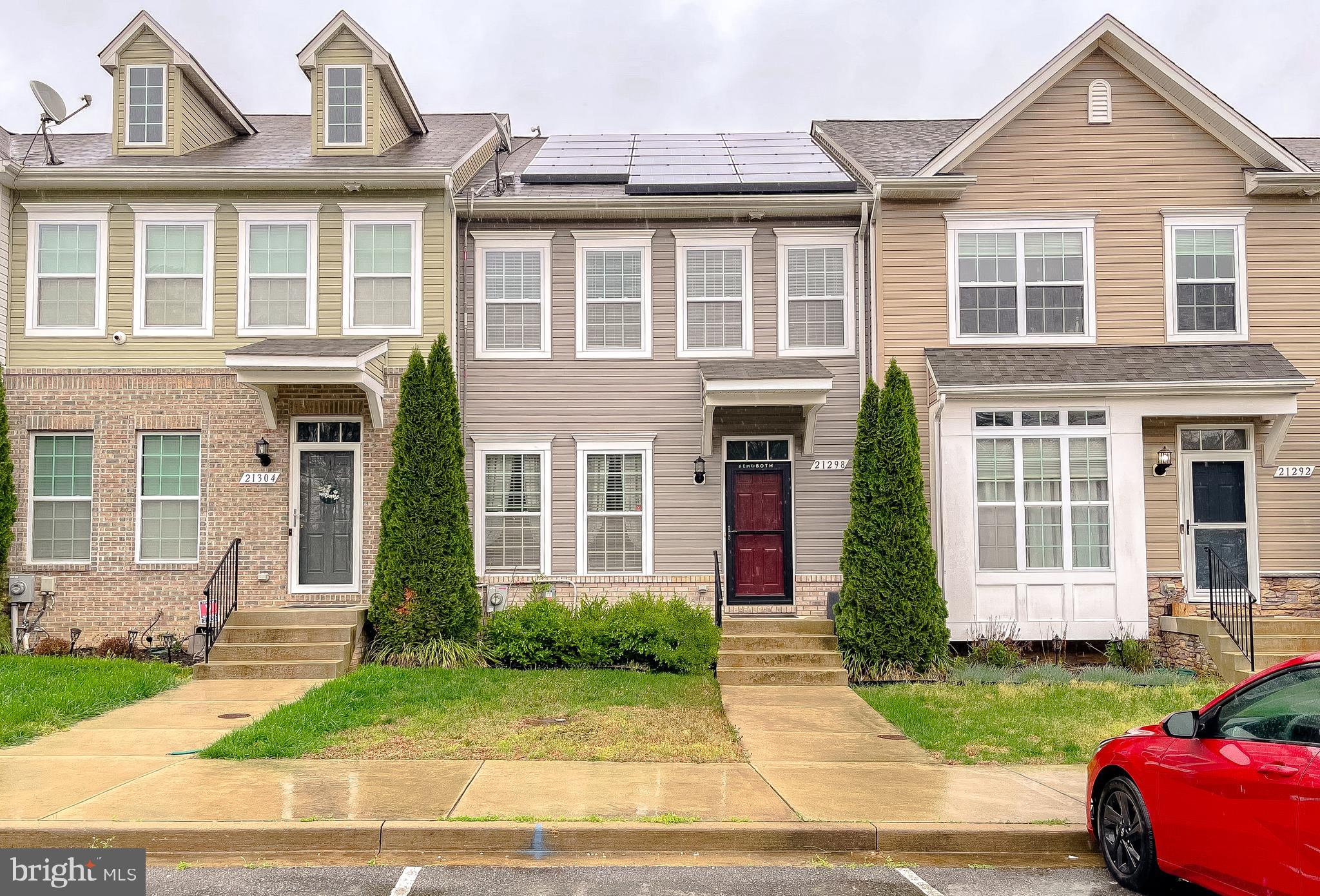 ELIZABETH HILLS - Residential Lease