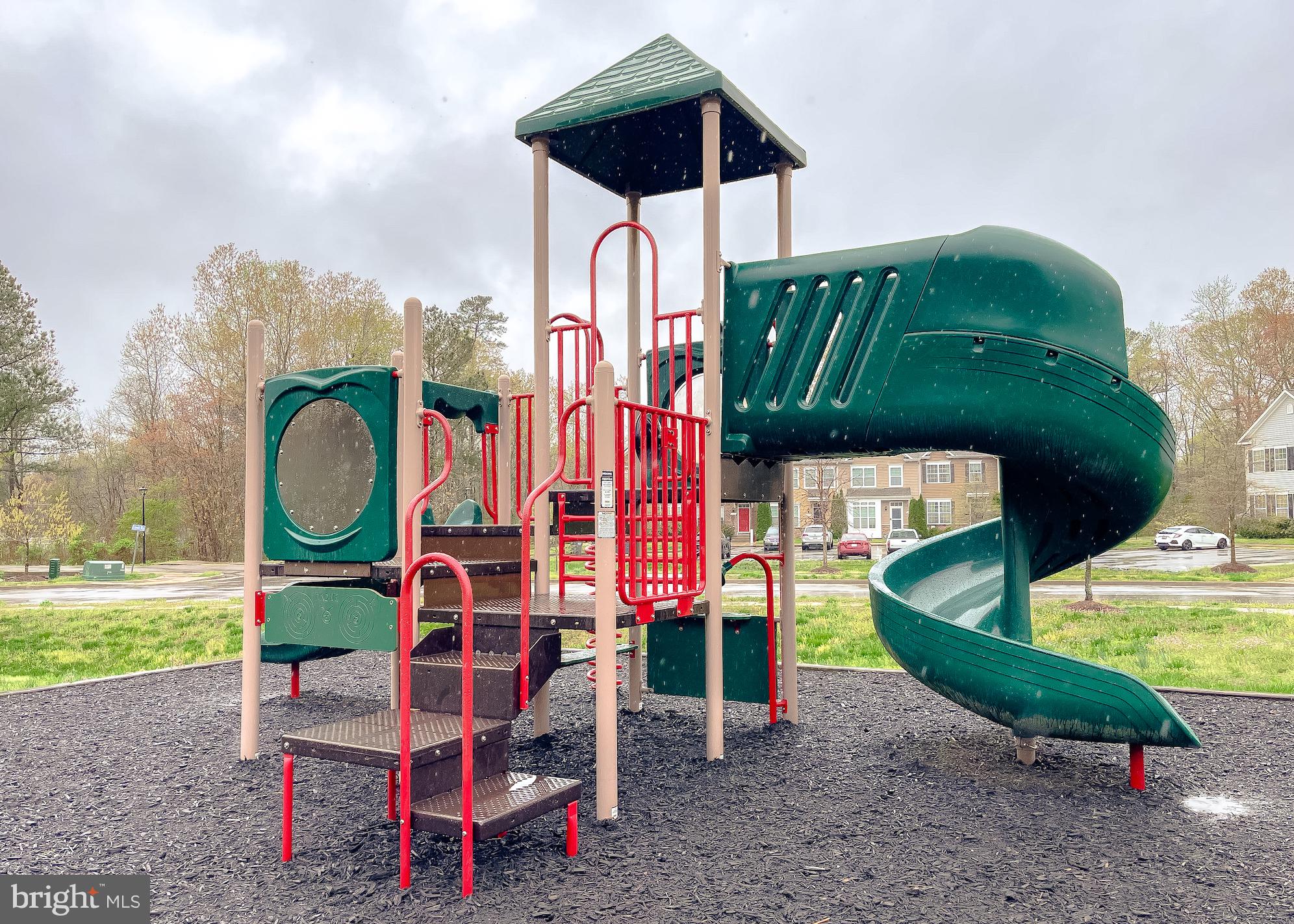 ELIZABETH HILLS - Residential Lease