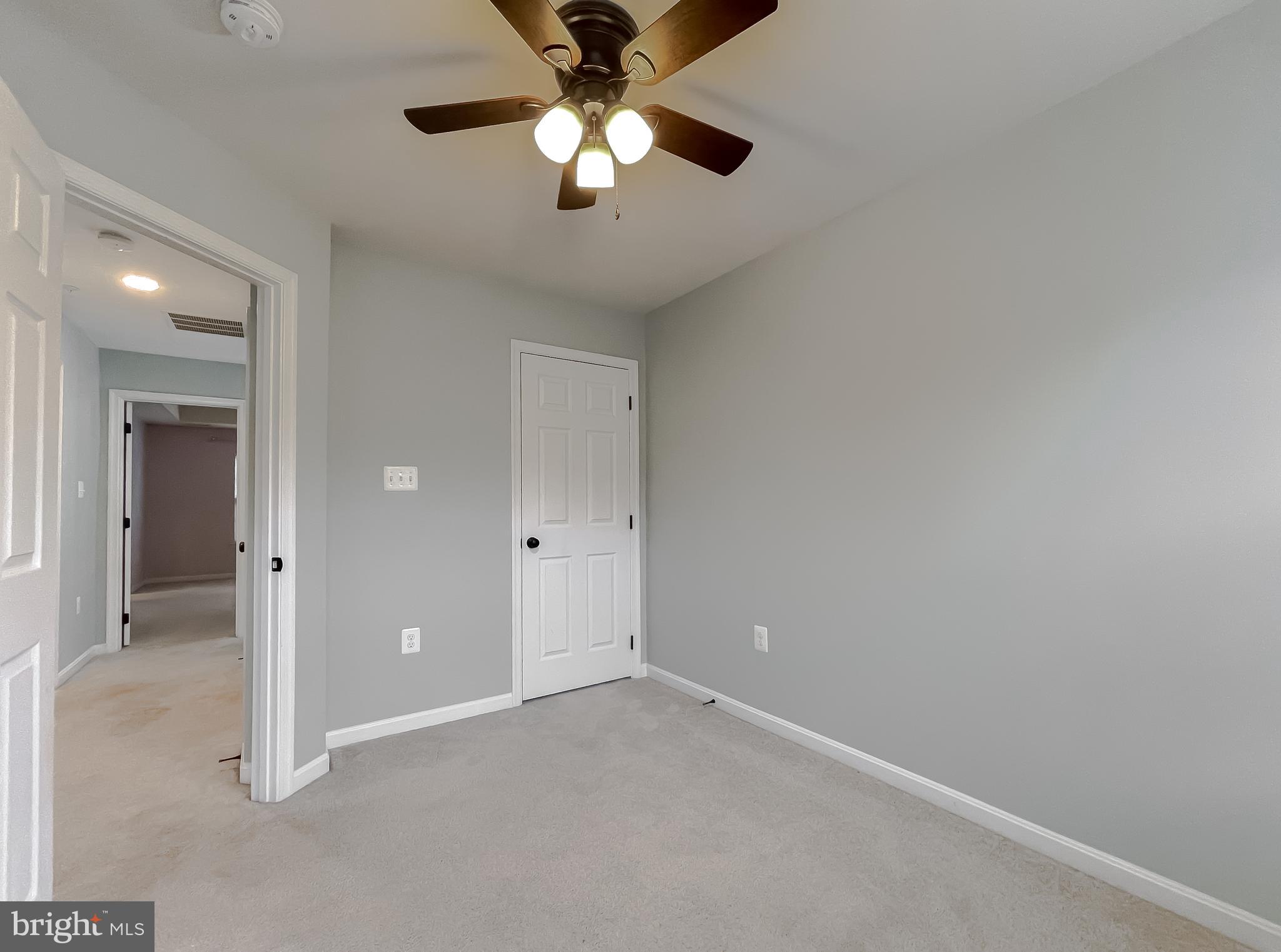 ELIZABETH HILLS - Residential Lease