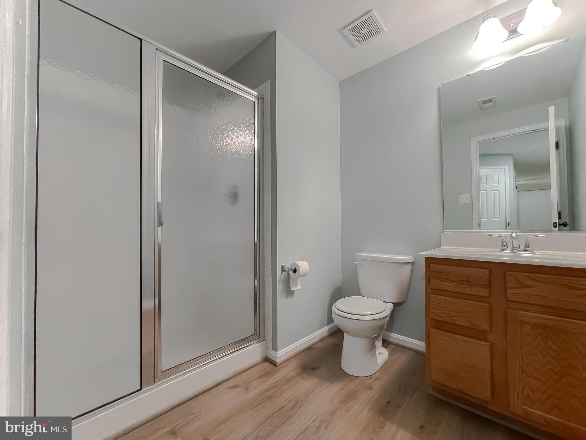 ELIZABETH HILLS - Residential Lease