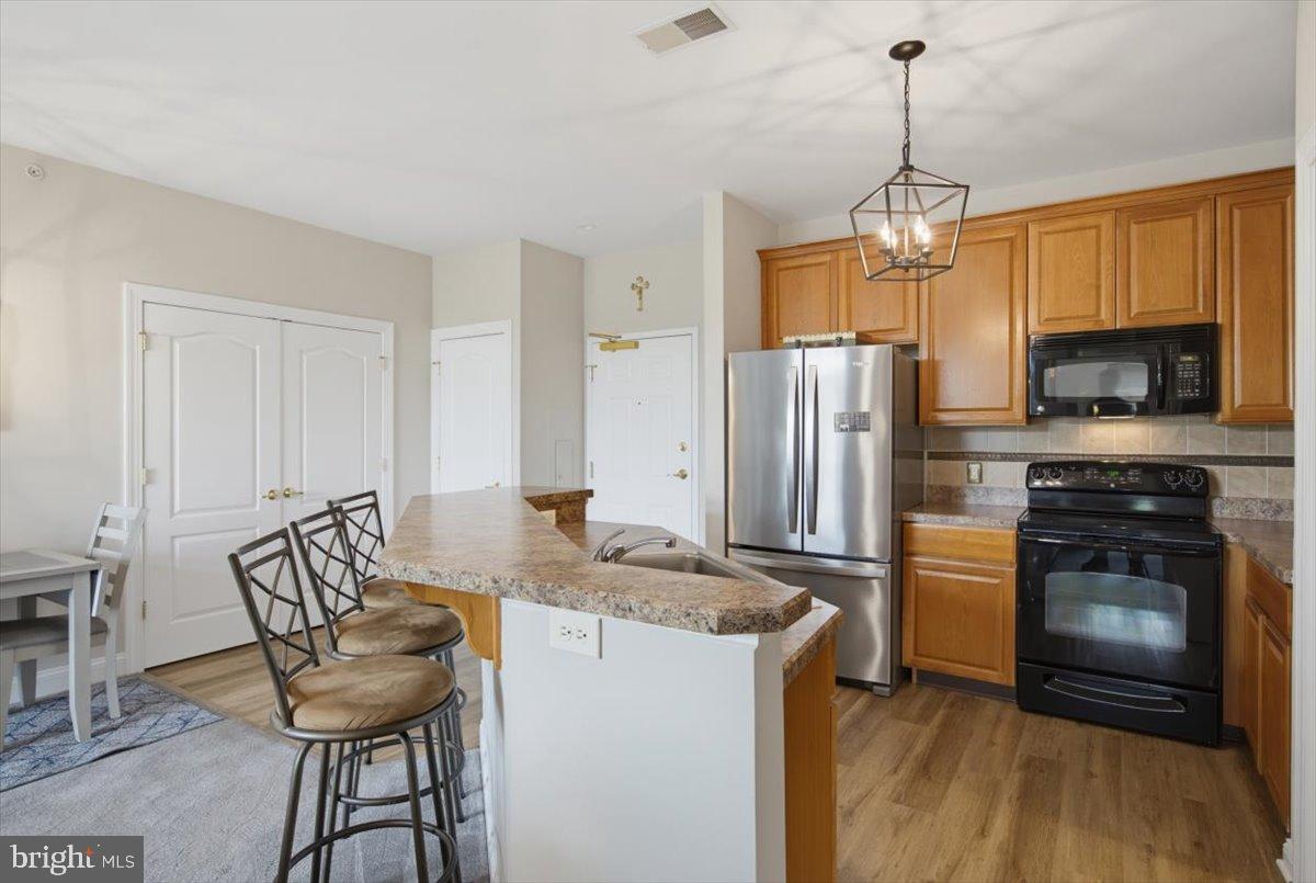 1000 FOUNTAINVIEW CIRCLE 407