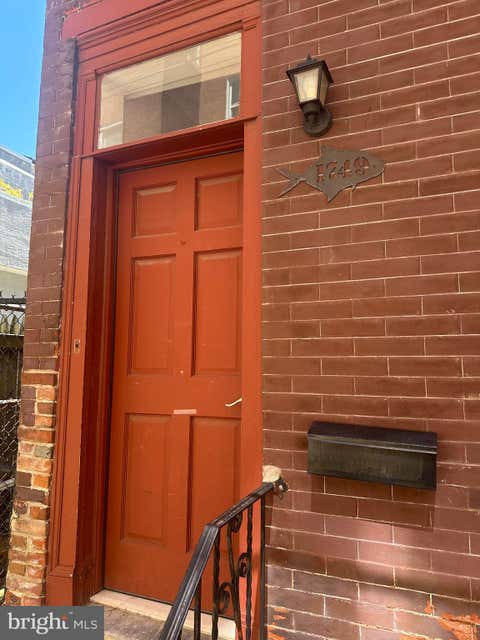 Townhouse For Sale - 1749 Sepviva Street<br/> PHILADELPHIA, PA 19125