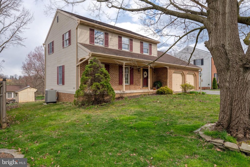 Photo of 13 Strawberry Lane, Lancaster, PA 17602 (MLS # PALA2048382)