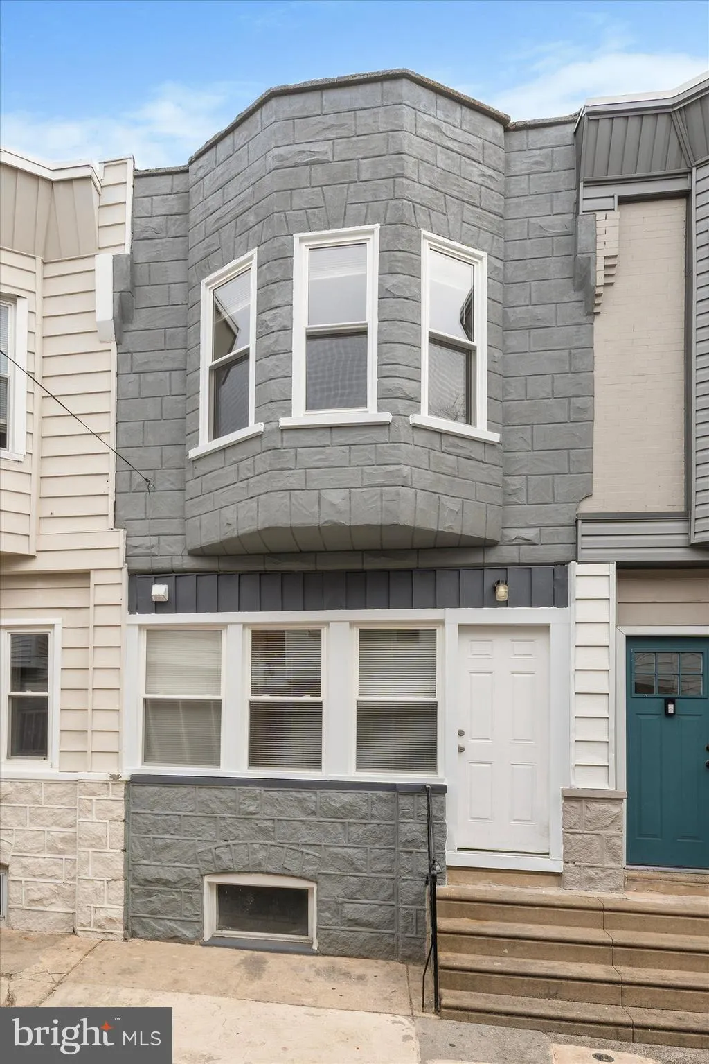 Philadelphia, Pennsylvania 19146, United States, 3 Bedrooms Bedrooms, ,2 BathroomsBathrooms,Residential,Active,107591