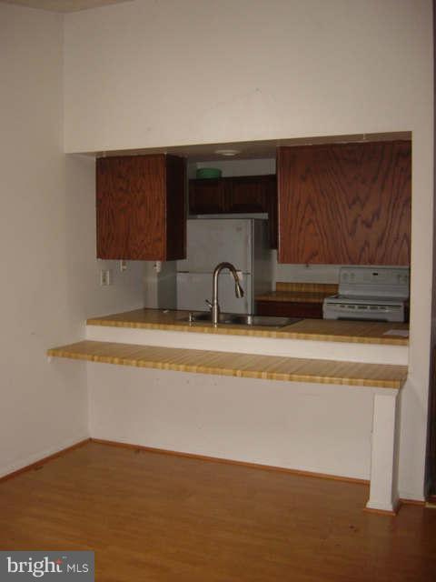 ROLLINGWOOD VILLAGE - Residential