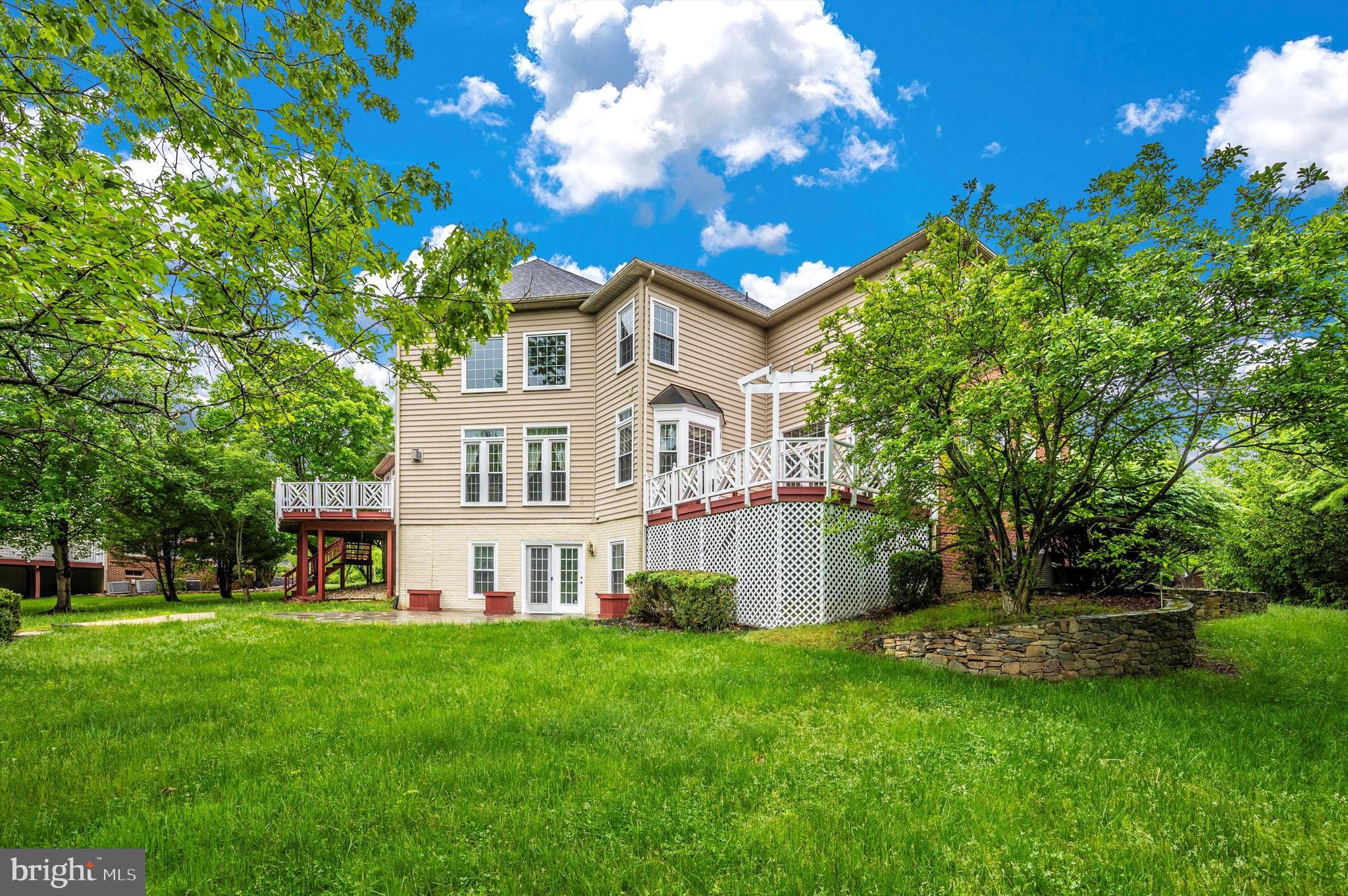 STONEY CREEK ESTATES - Residential