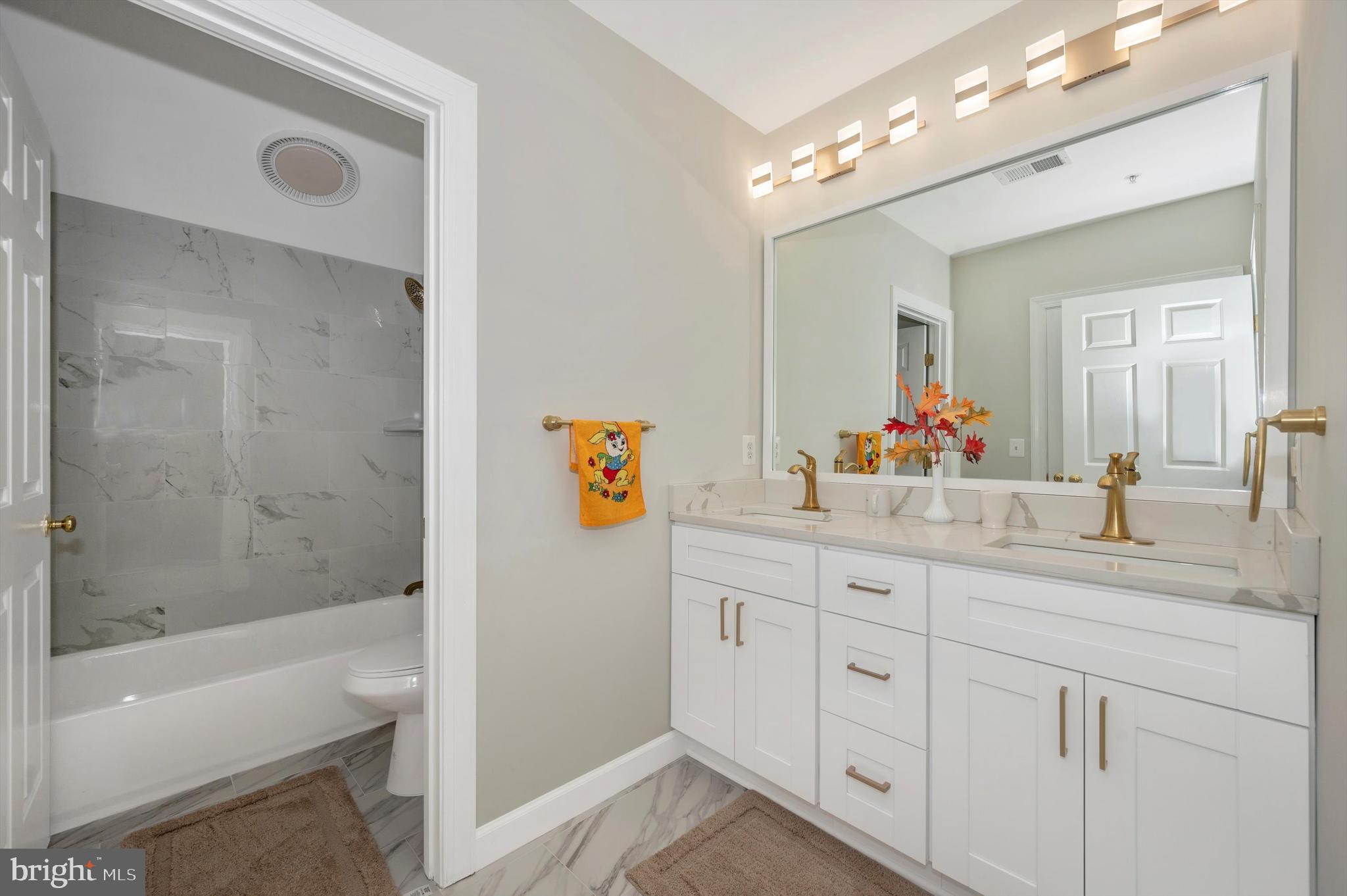 STONEY CREEK ESTATES - Residential