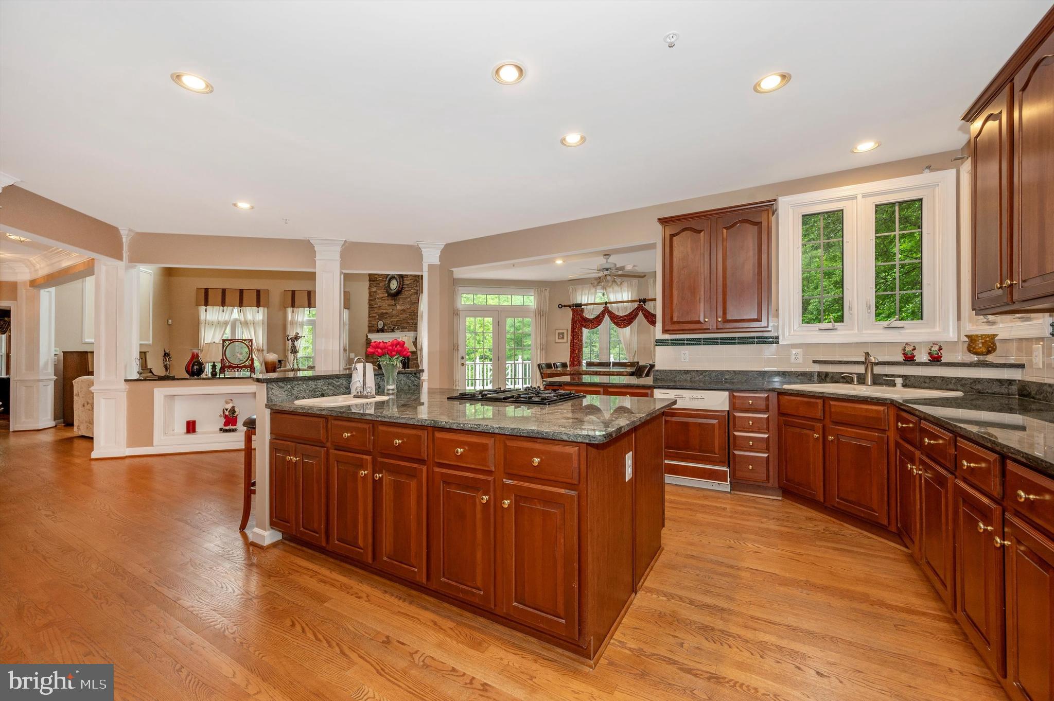 STONEY CREEK ESTATES - Residential