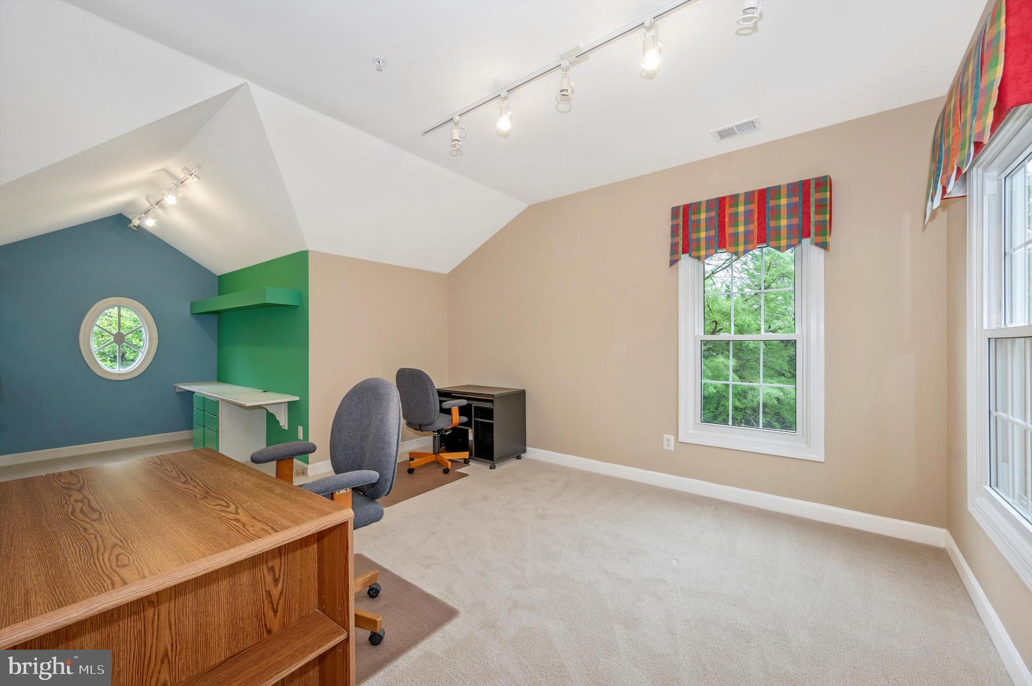 STONEY CREEK ESTATES - Residential