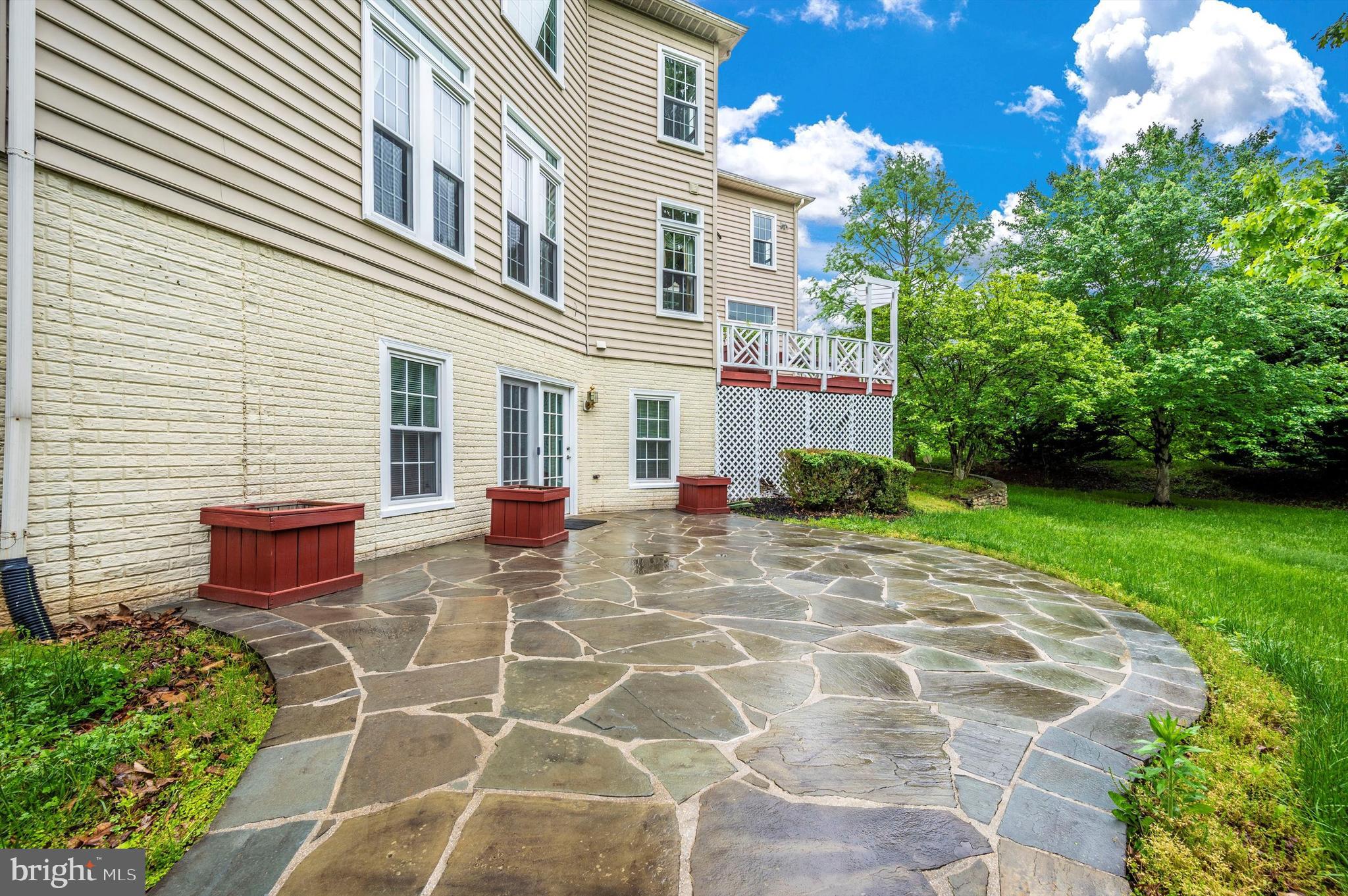 STONEY CREEK ESTATES - Residential