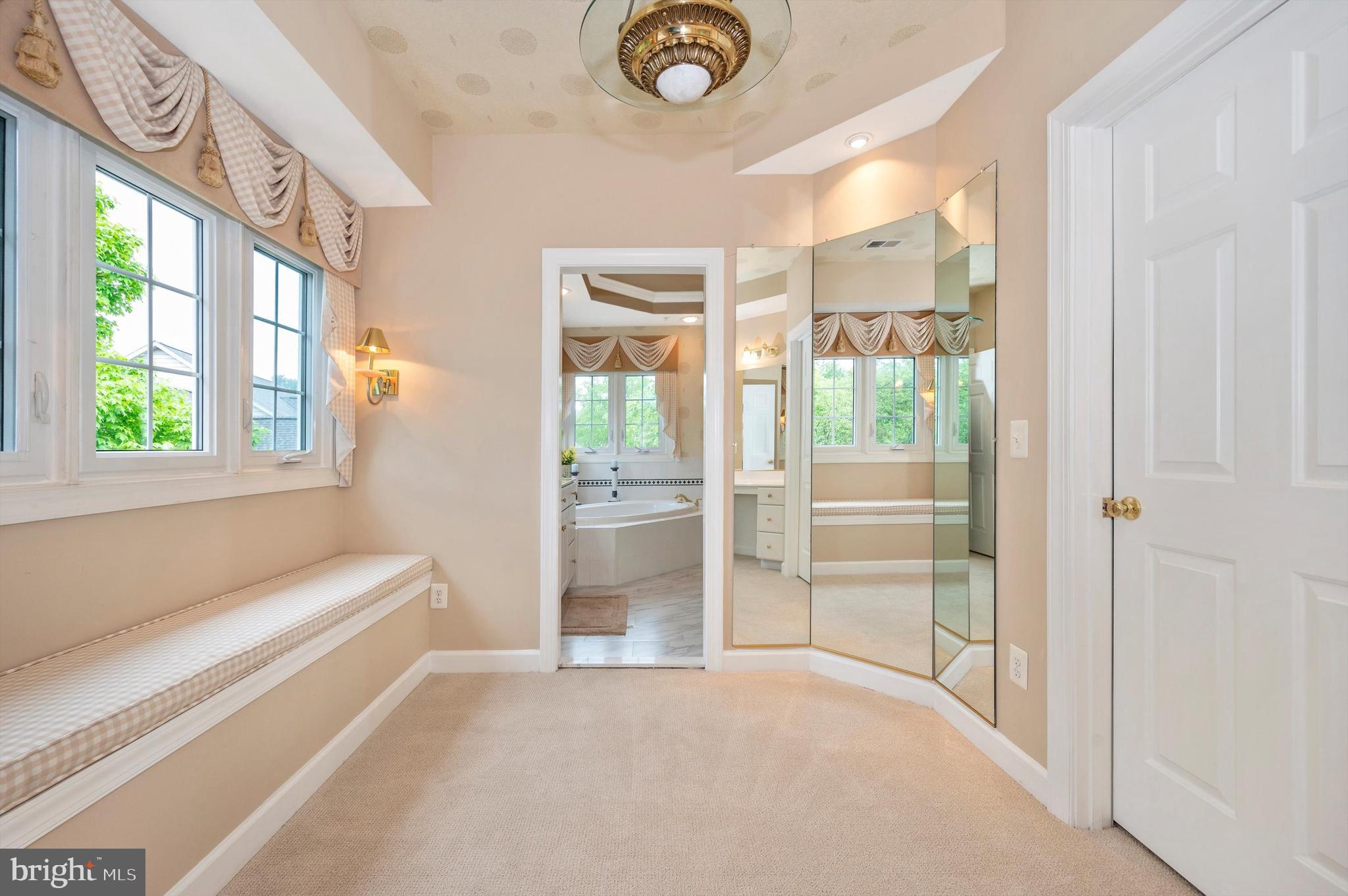 STONEY CREEK ESTATES - Residential