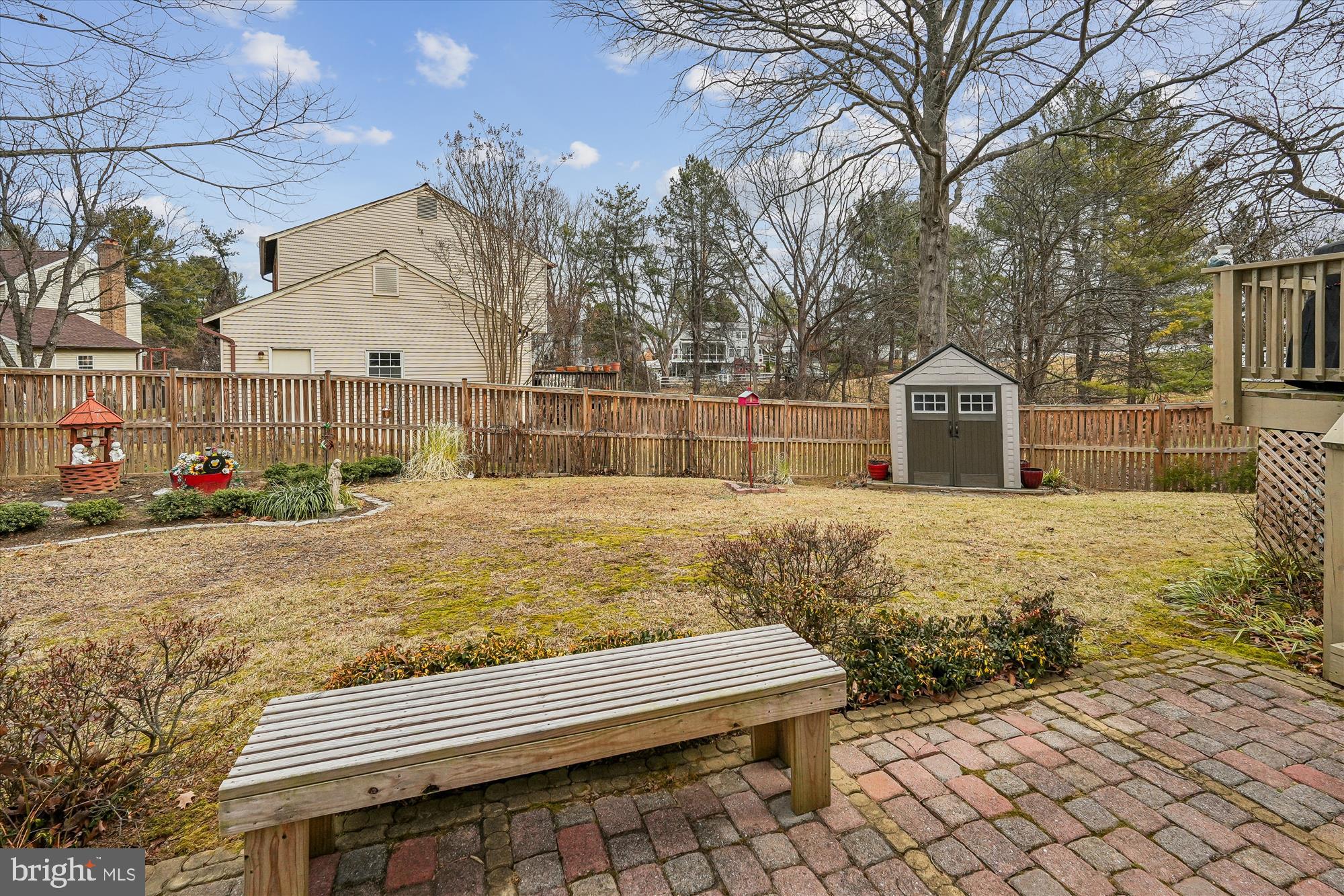 FLOWER HILL - Residential