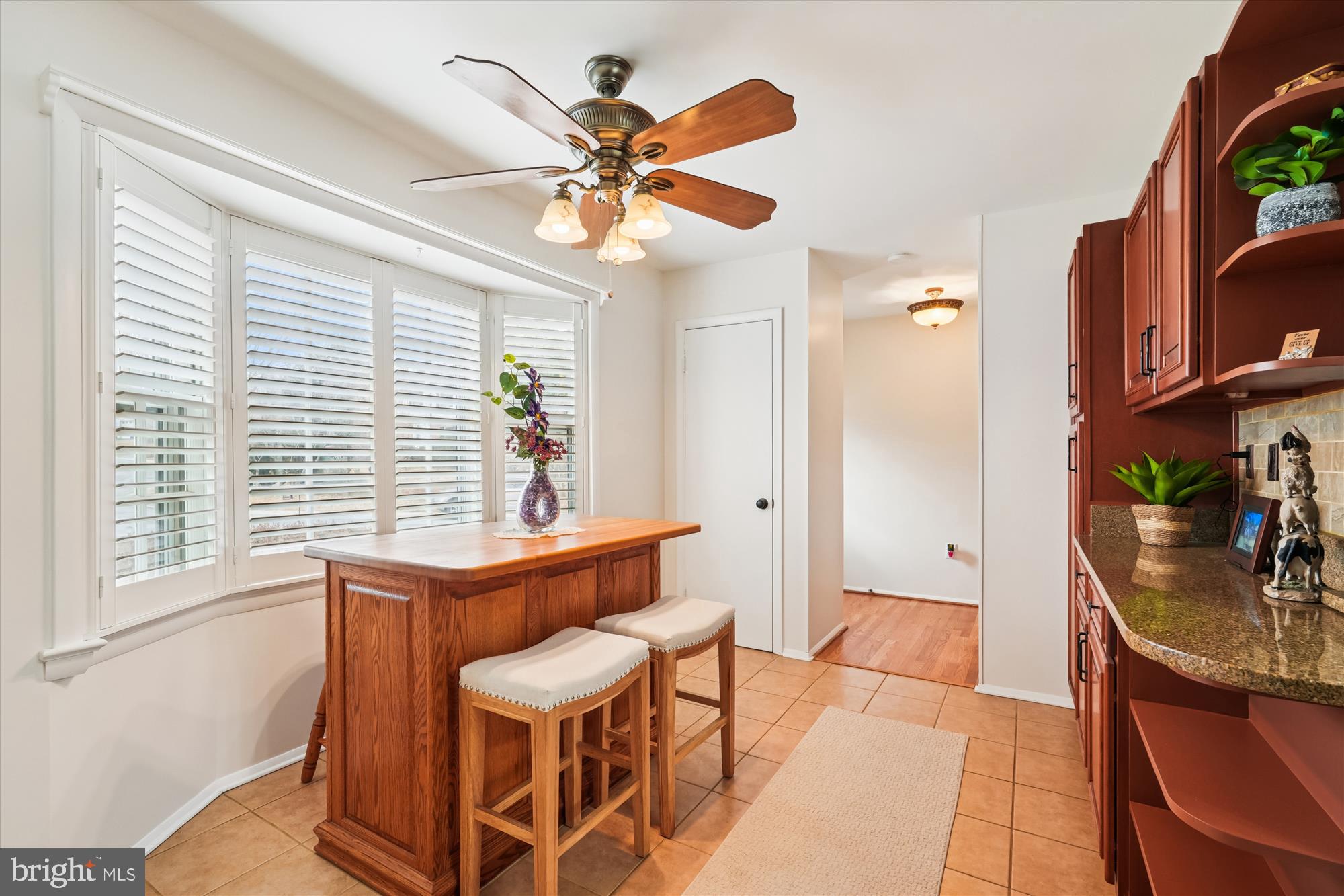 FLOWER HILL - Residential