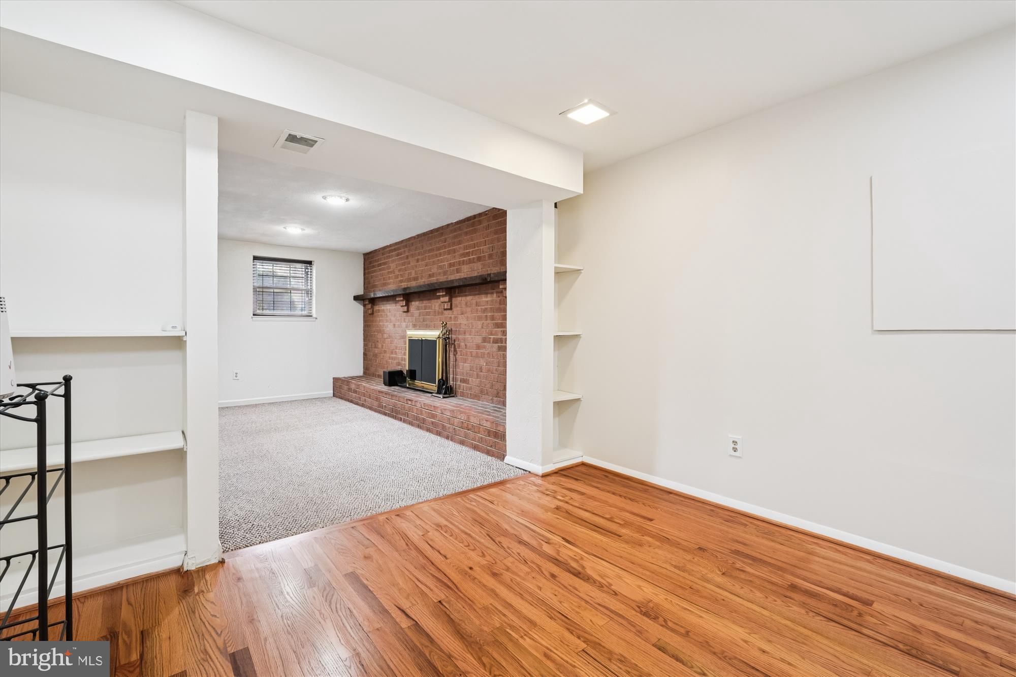 FLOWER HILL - Residential