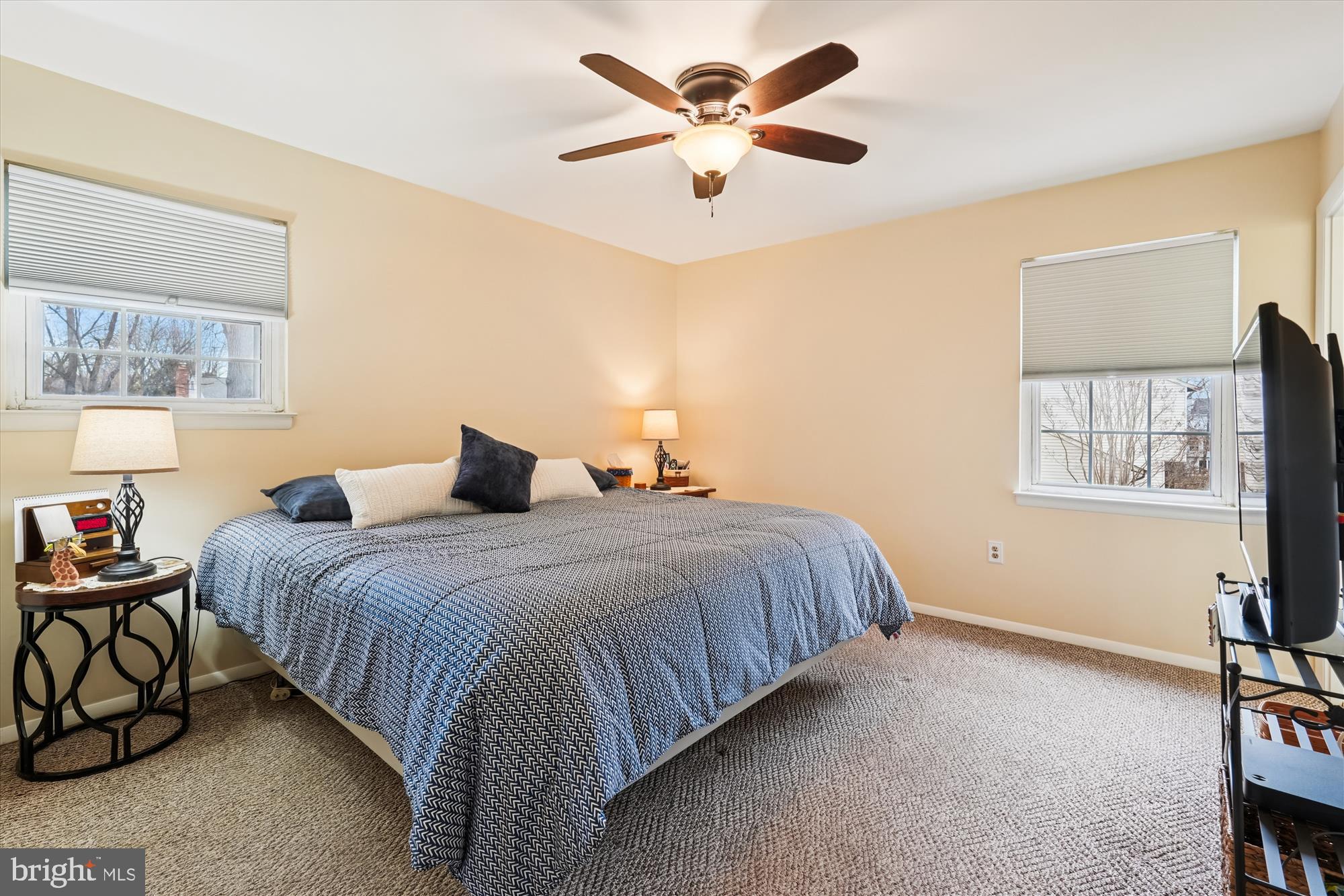 FLOWER HILL - Residential