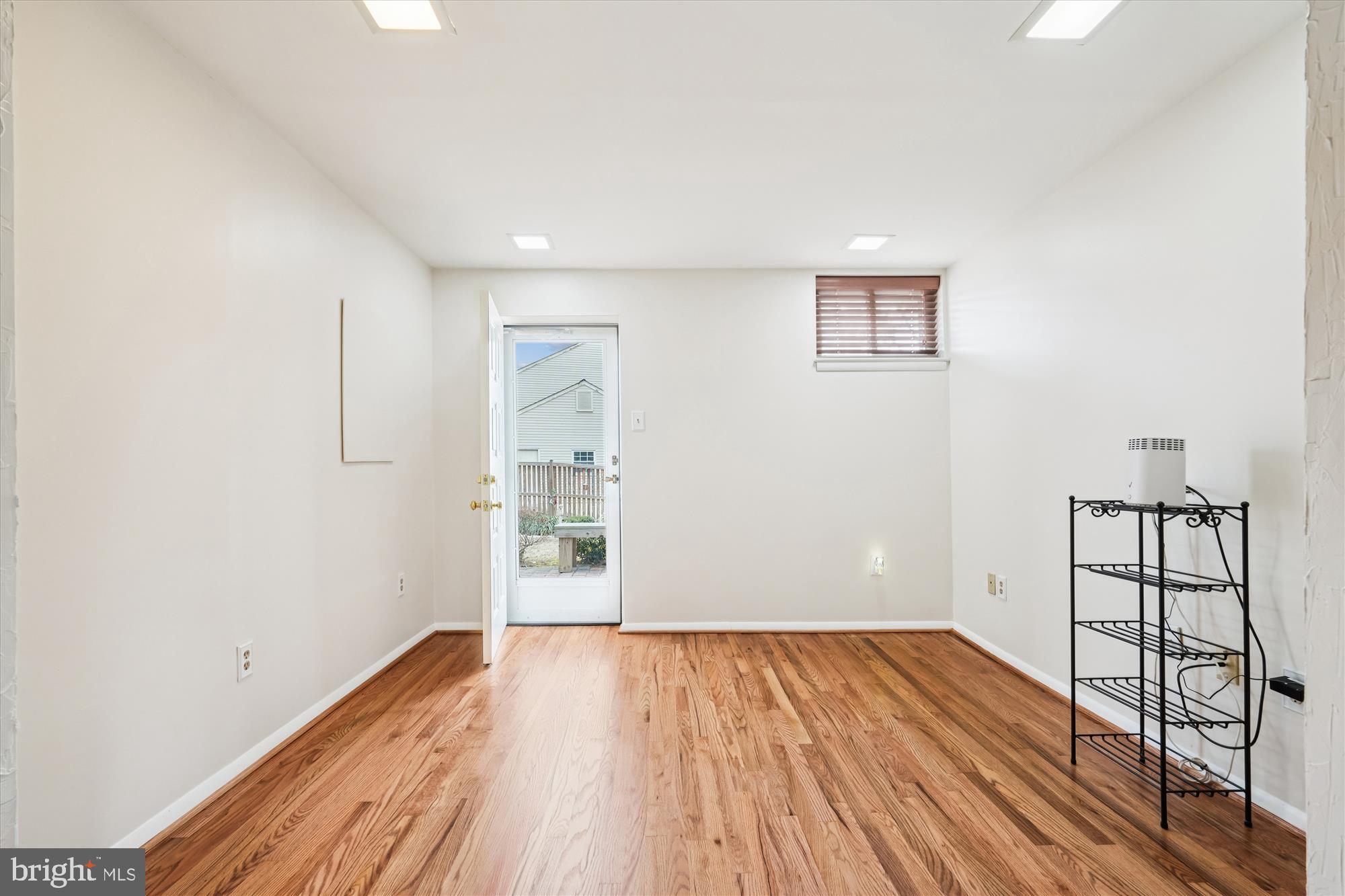 FLOWER HILL - Residential