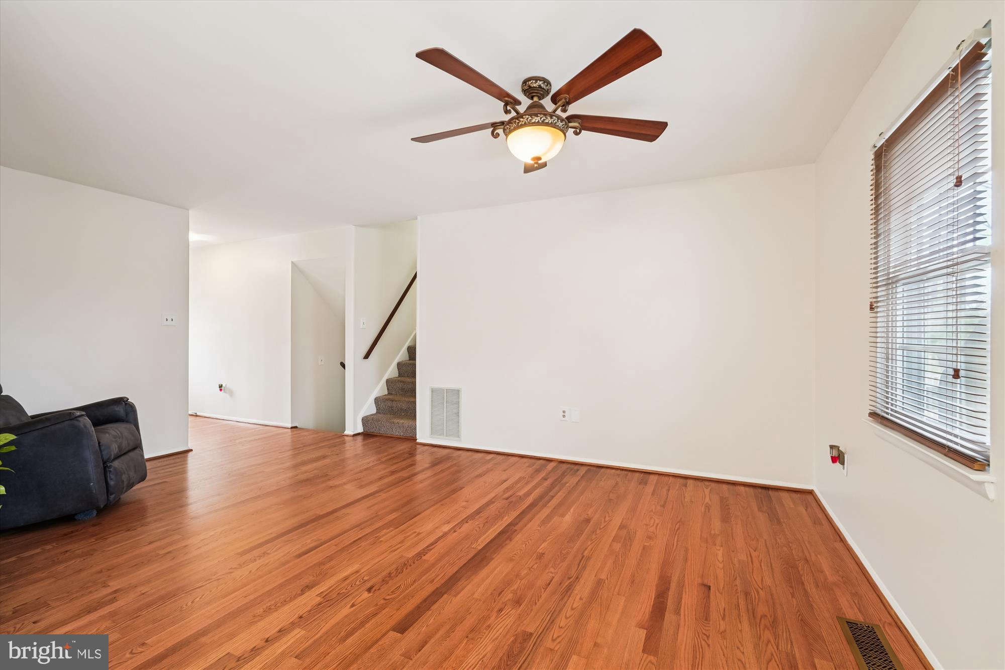 FLOWER HILL - Residential