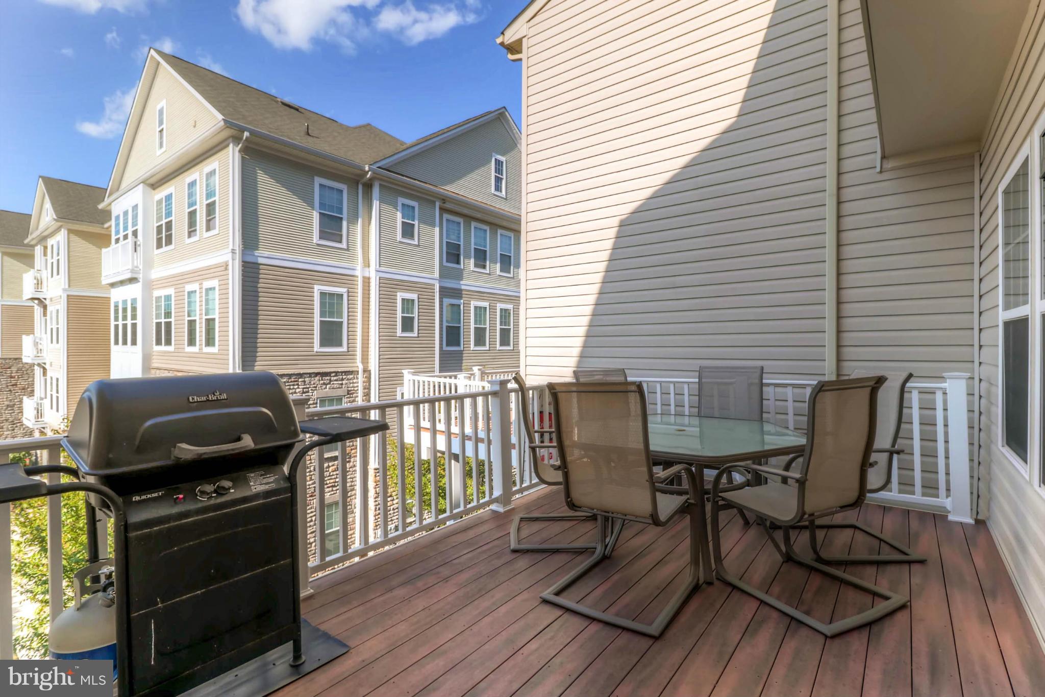 BELMONT STATION - Residential