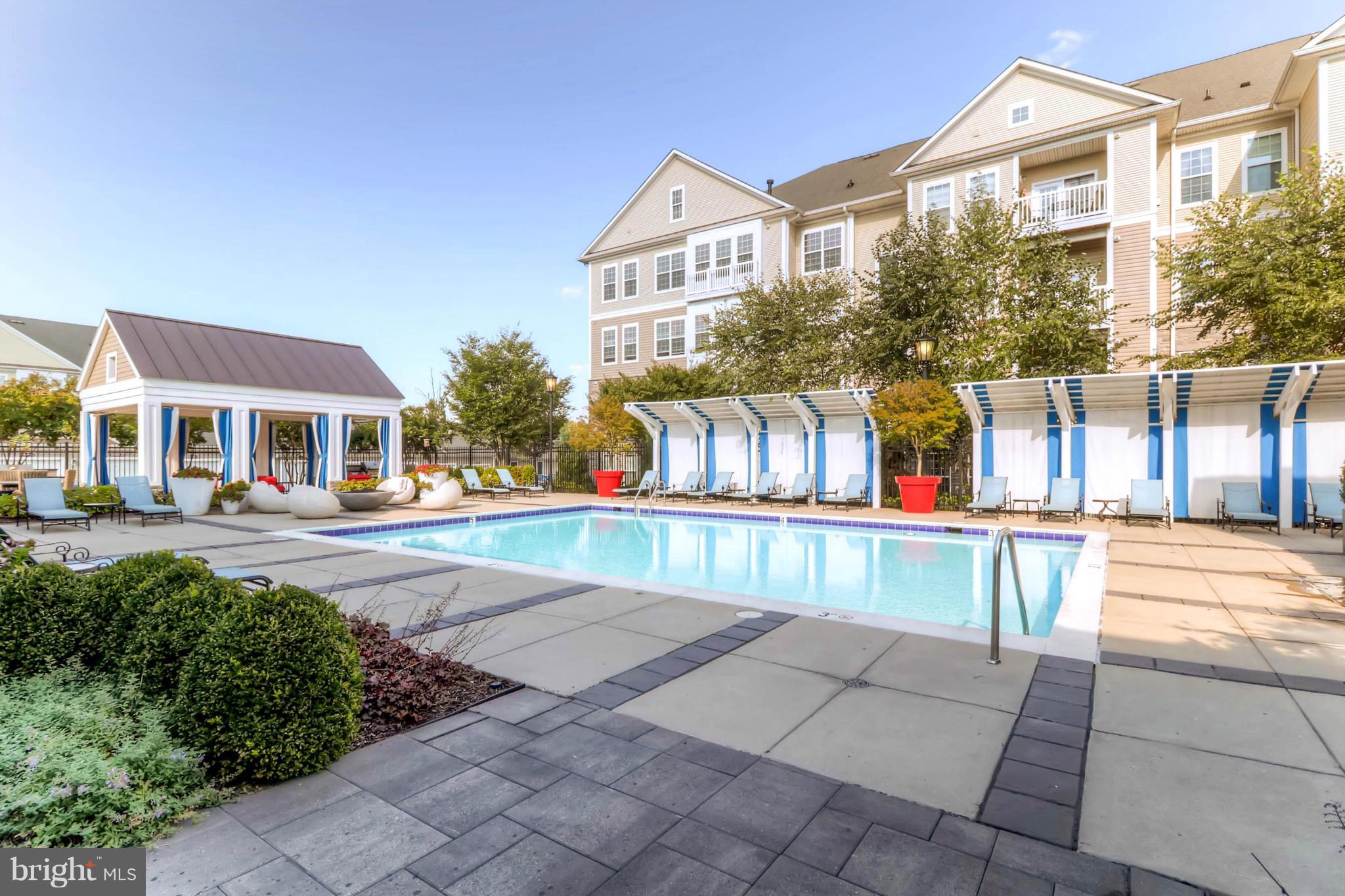 BELMONT STATION - Residential