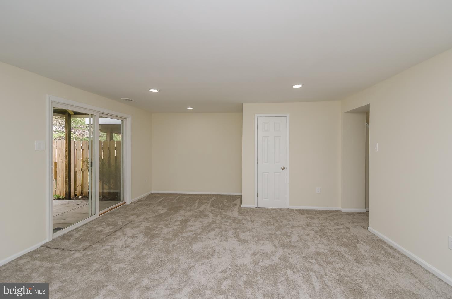 ULMSTEAD GARDENS - Residential