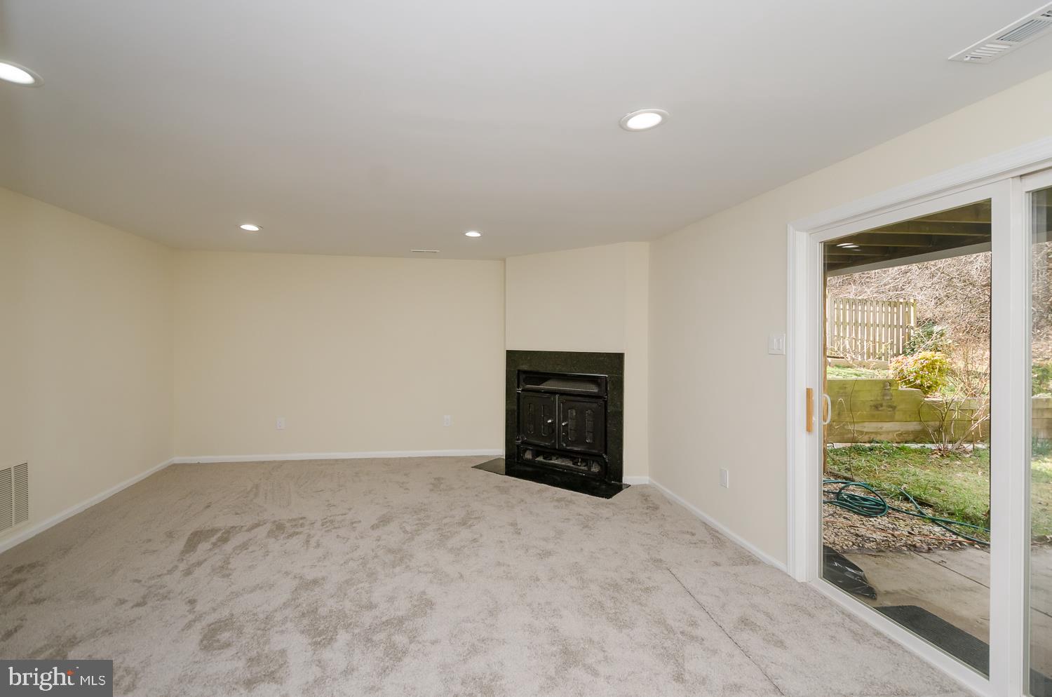 ULMSTEAD GARDENS - Residential