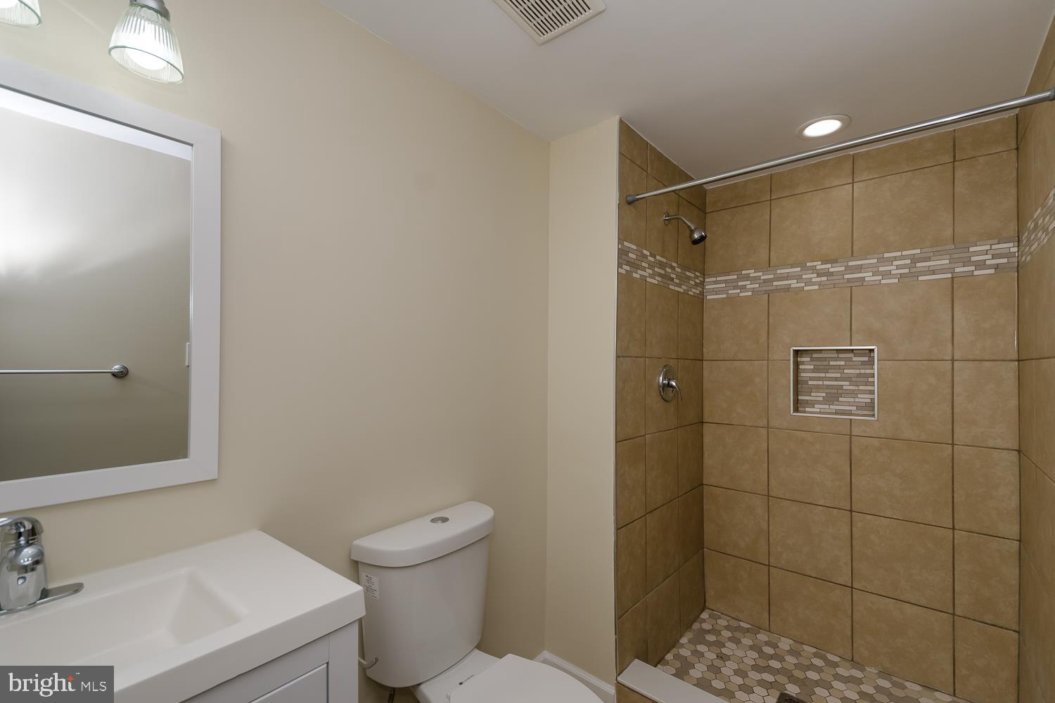 ULMSTEAD GARDENS - Residential