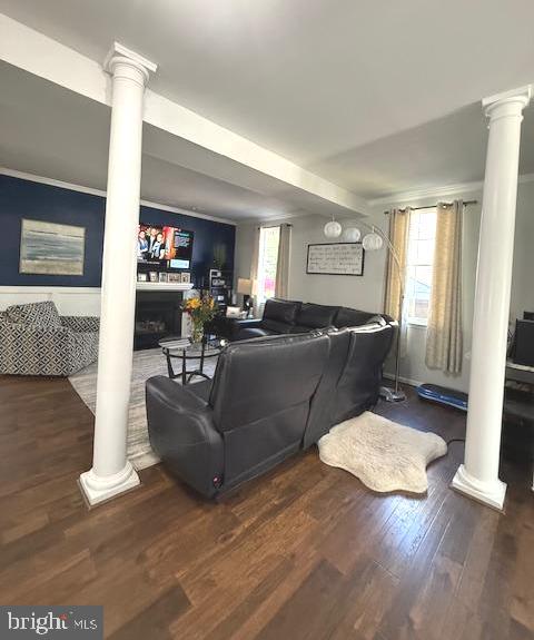 8037 FLORA LANE