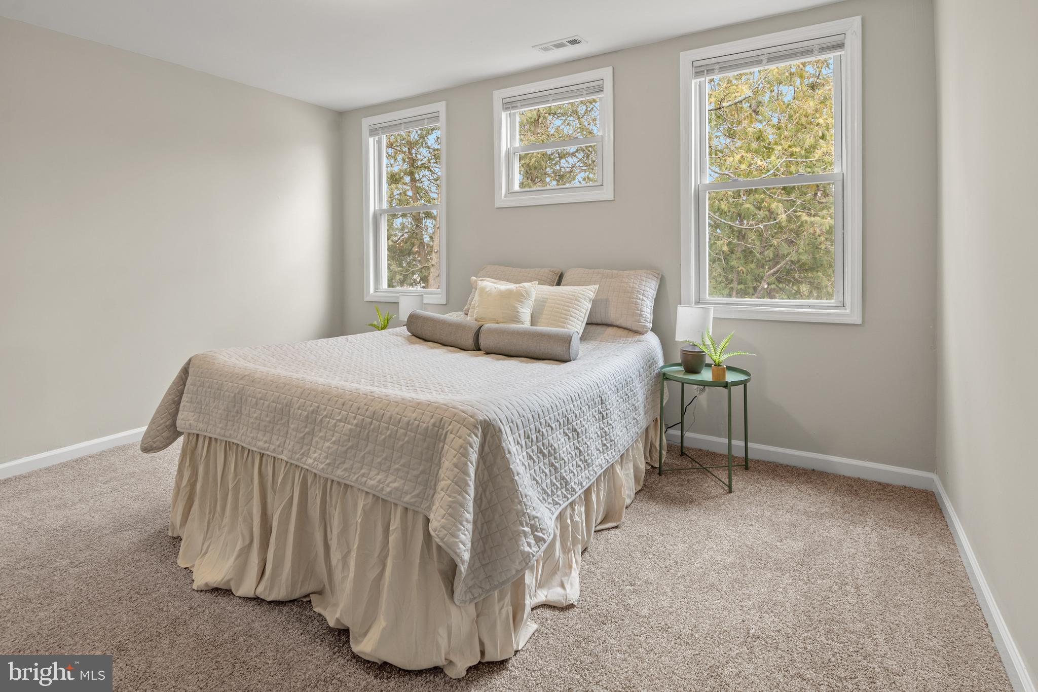 HOWARD PARK - Residential