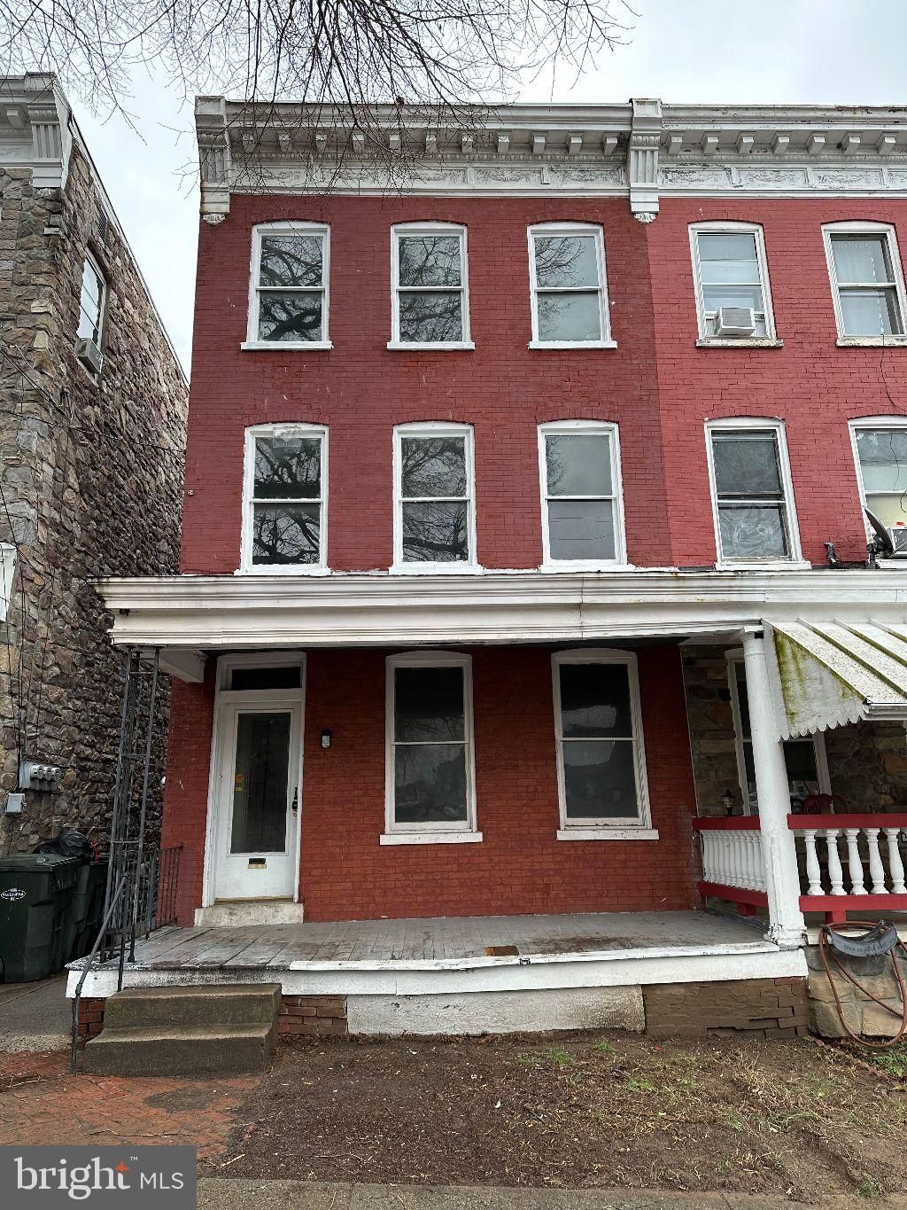 Photo of 131 S MARSHALL ST, LANCASTER, PA 17602 (MLS # PALA2029412)
