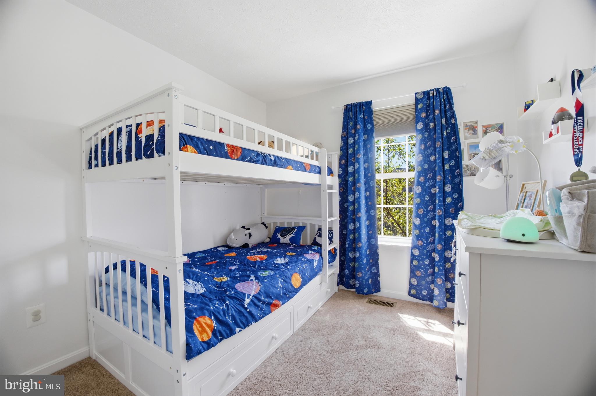 AUTUMN RUN - Residential