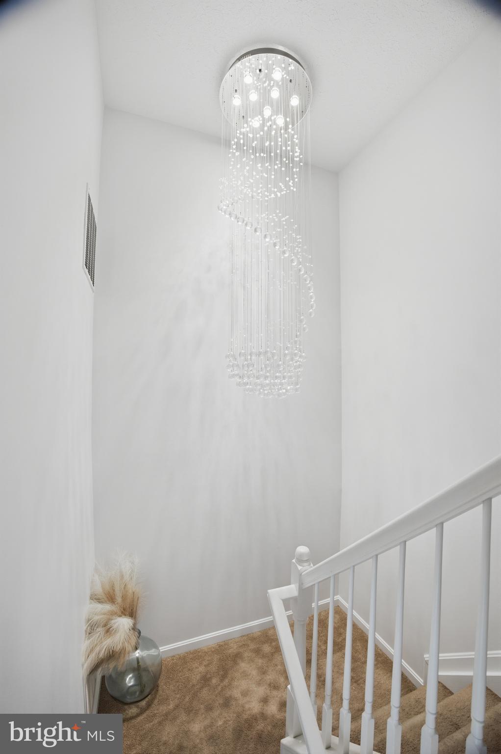 AUTUMN RUN - Residential