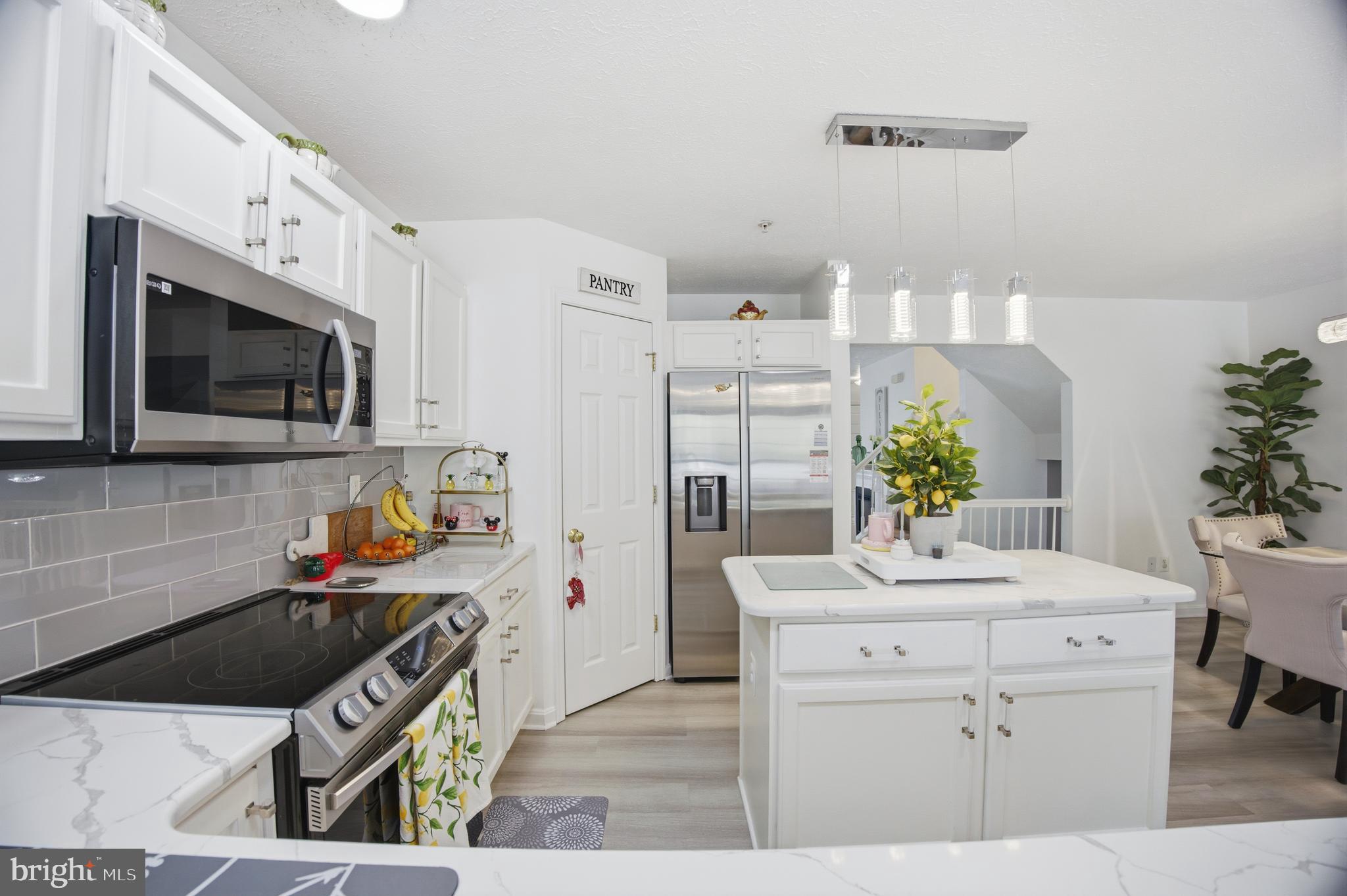 AUTUMN RUN - Residential