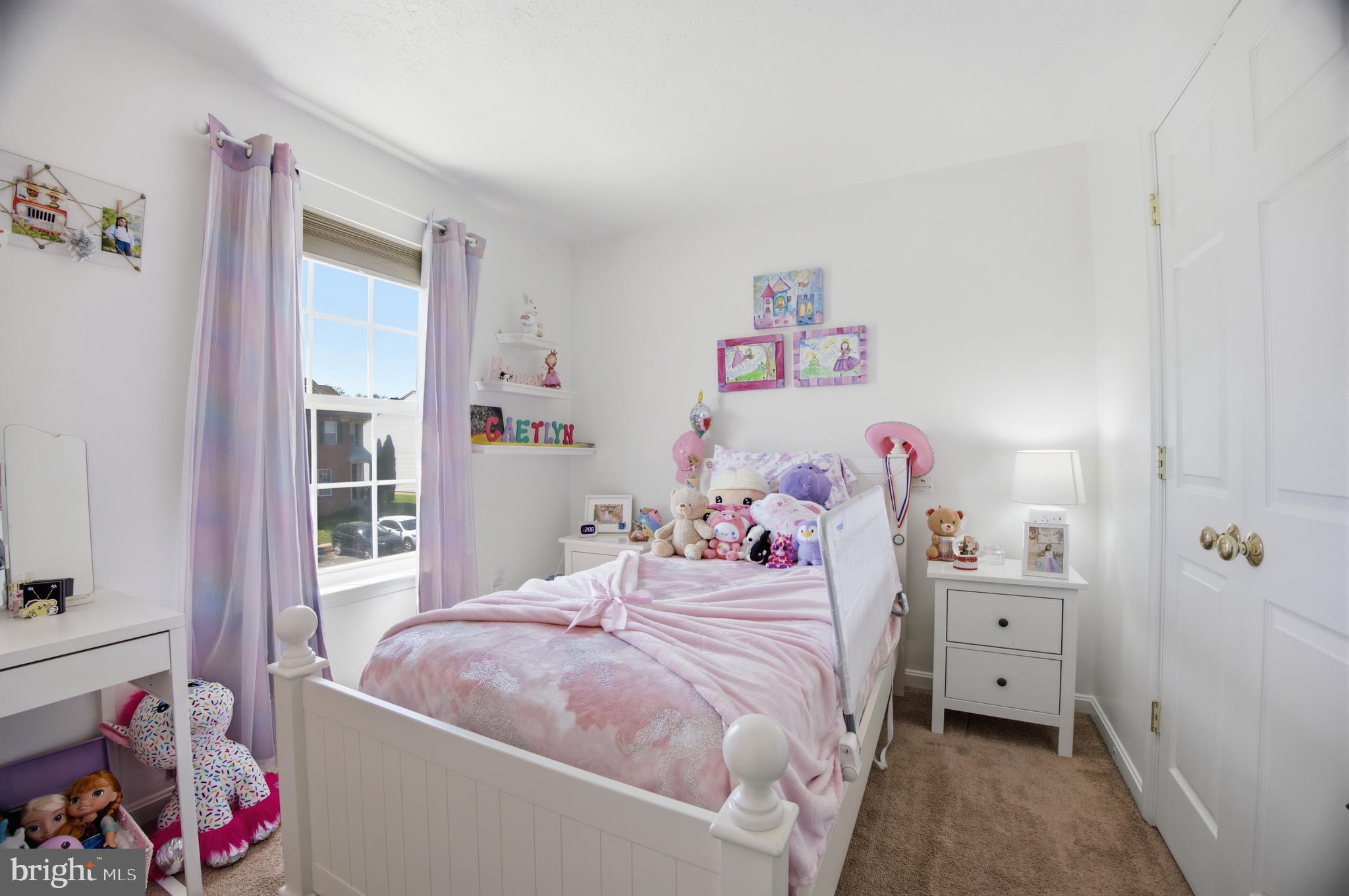 AUTUMN RUN - Residential