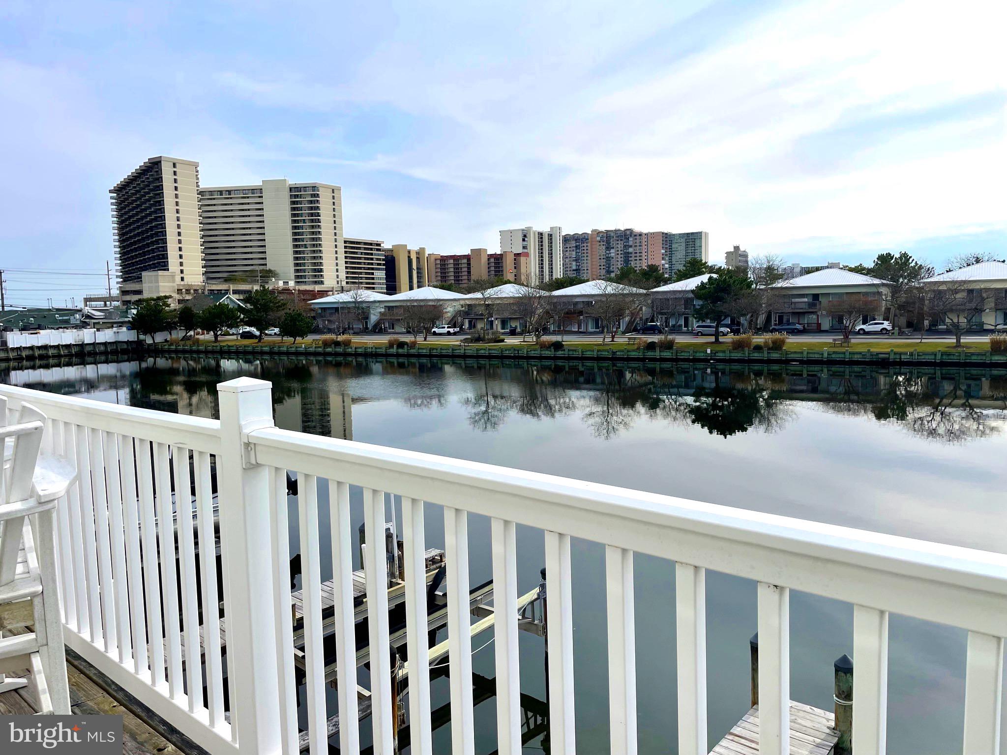 BAYSHORE ESTATES - Residential Lease