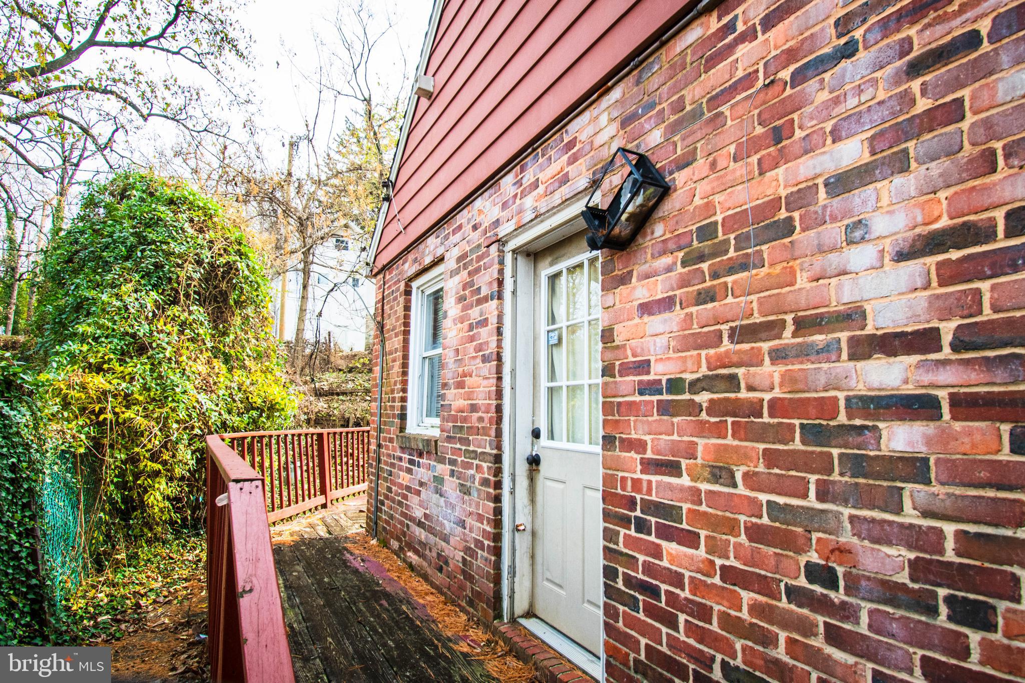 WINDSOR HILLS - Residential