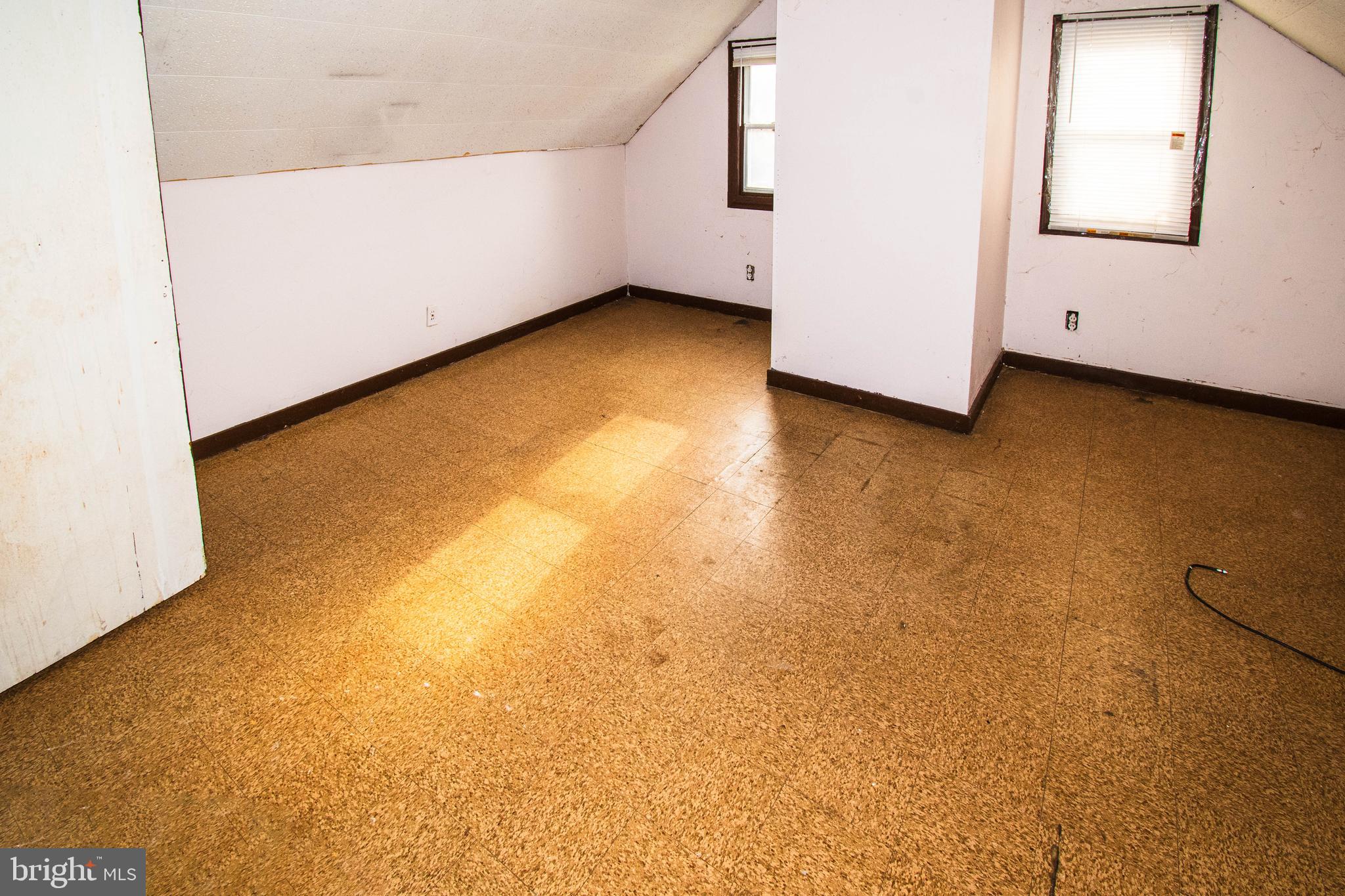 WINDSOR HILLS - Residential