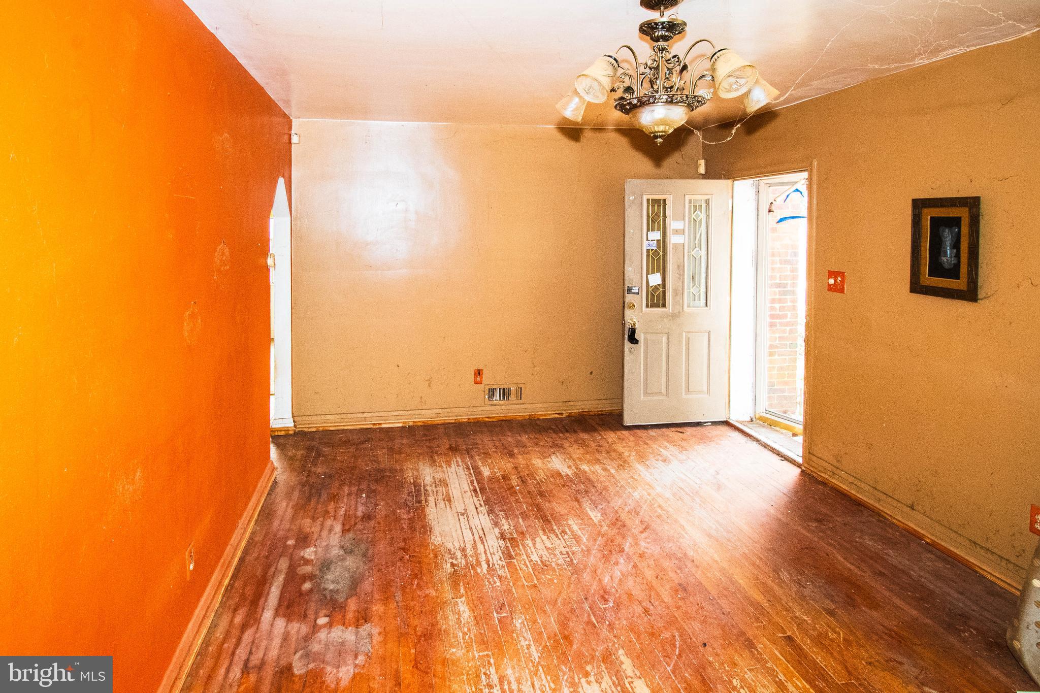 WINDSOR HILLS - Residential