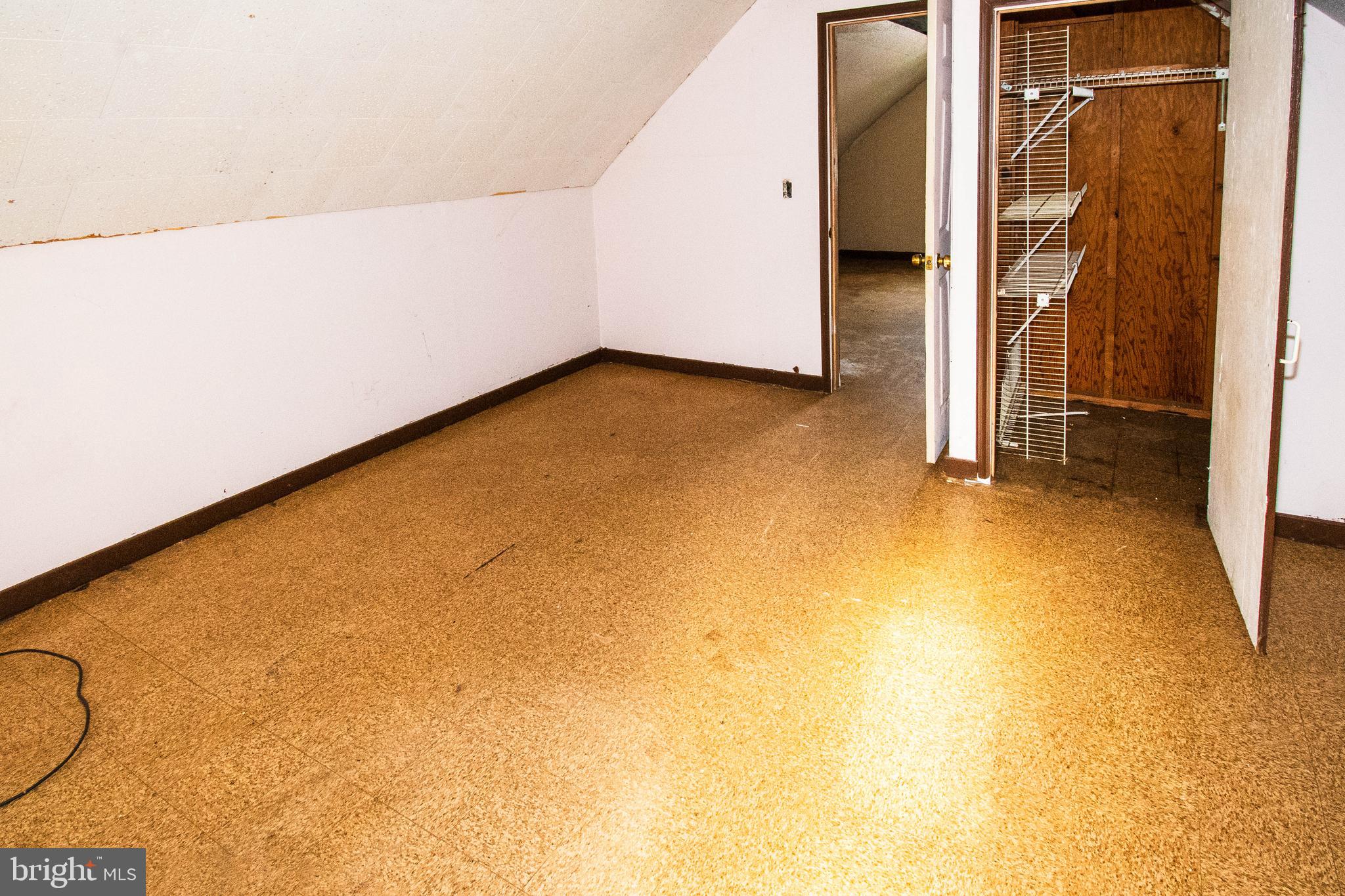 WINDSOR HILLS - Residential