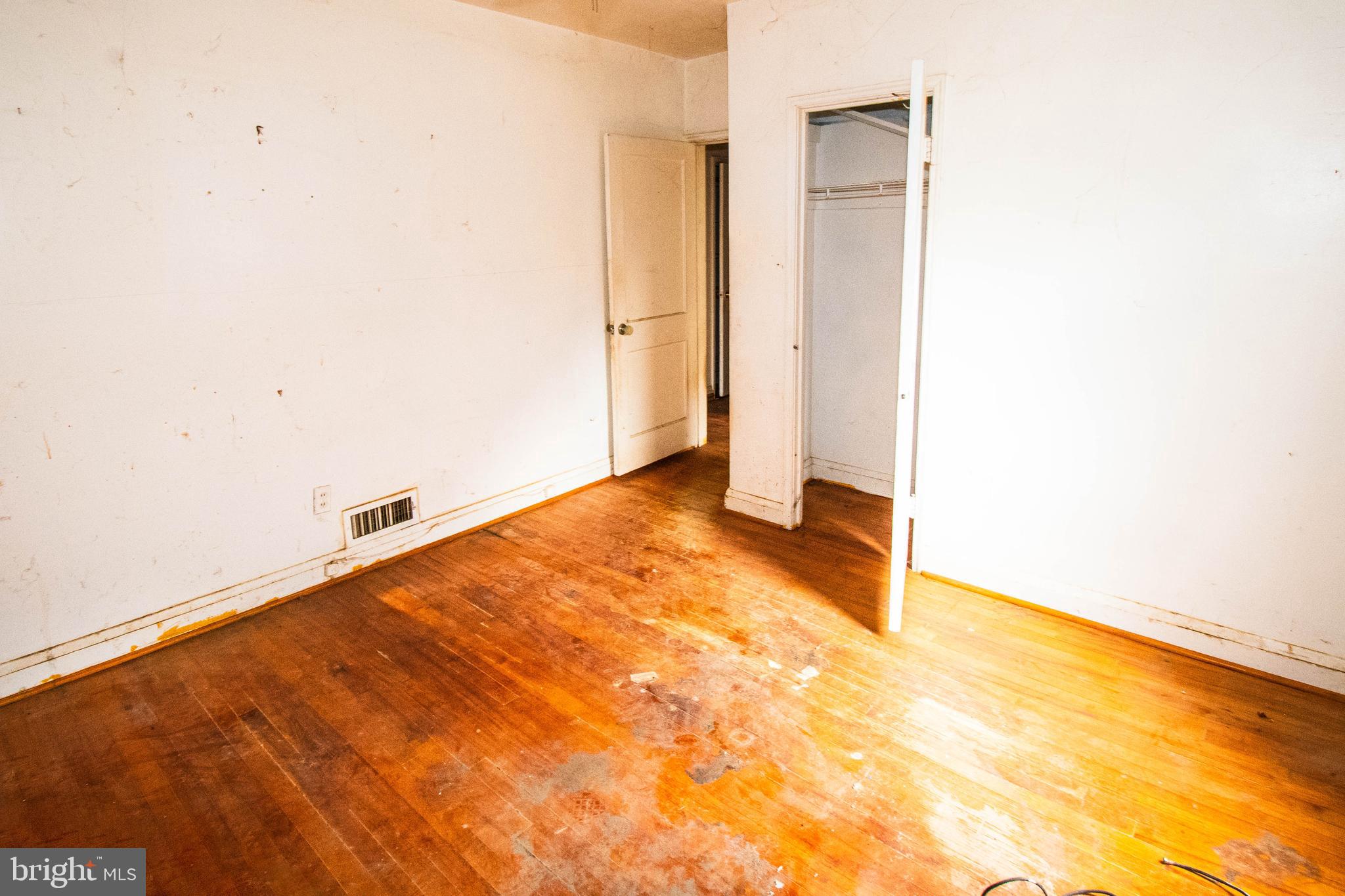 WINDSOR HILLS - Residential