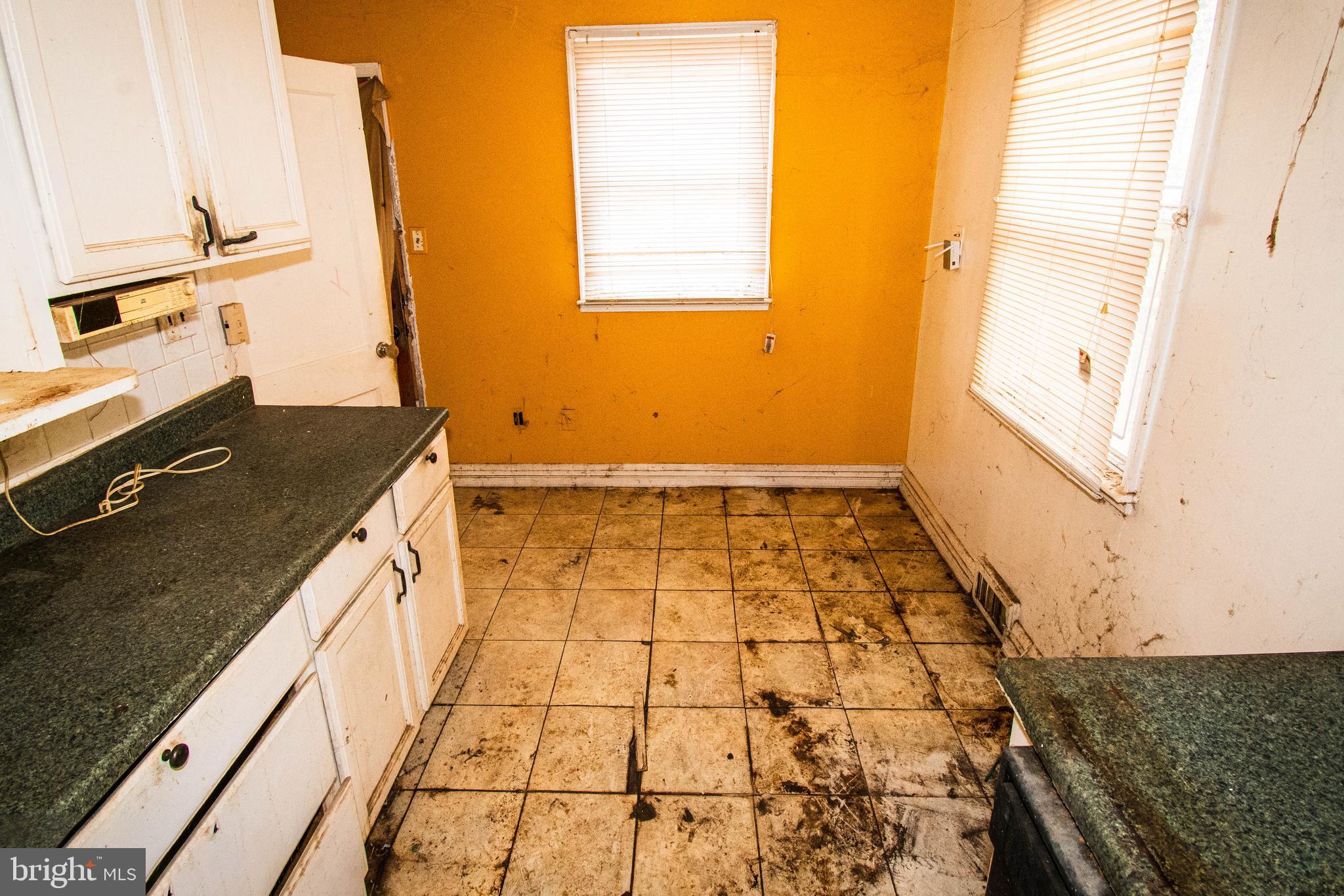 WINDSOR HILLS - Residential