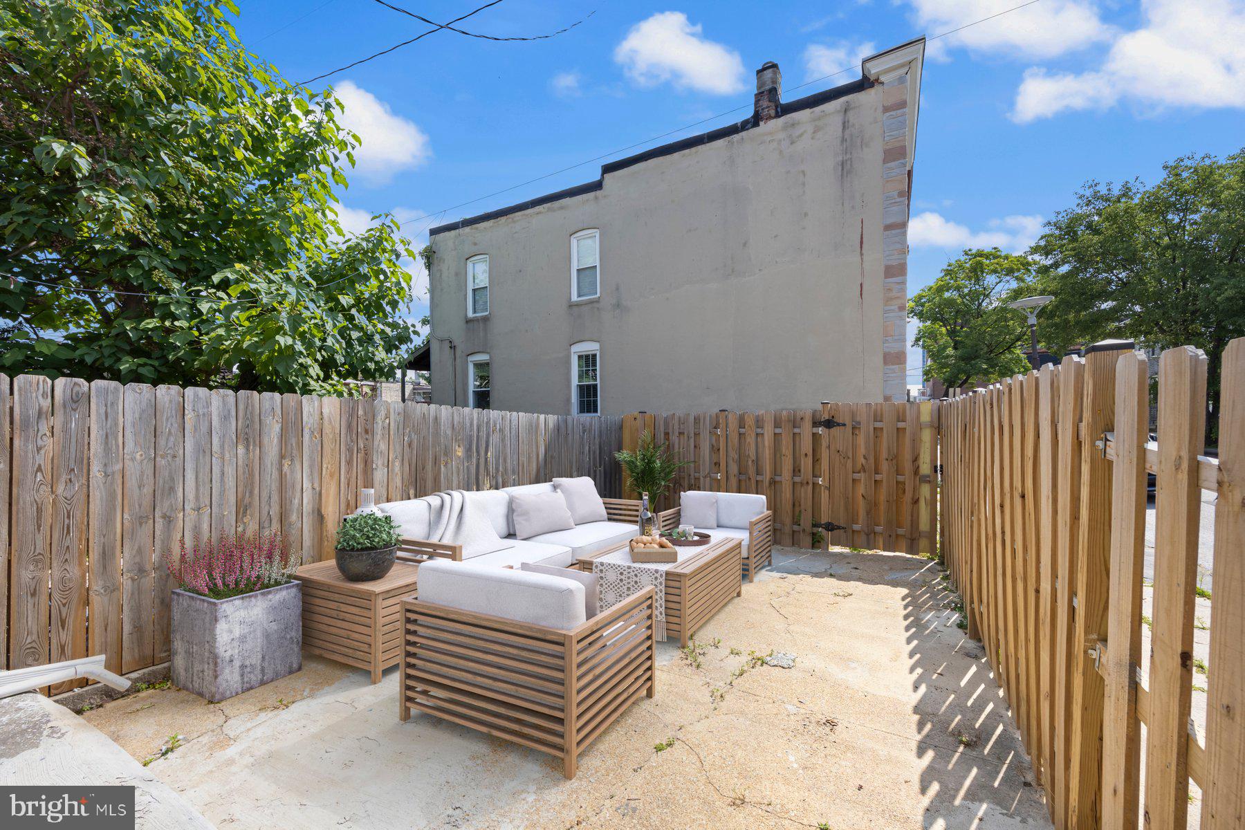 LEXINGTON - Residential