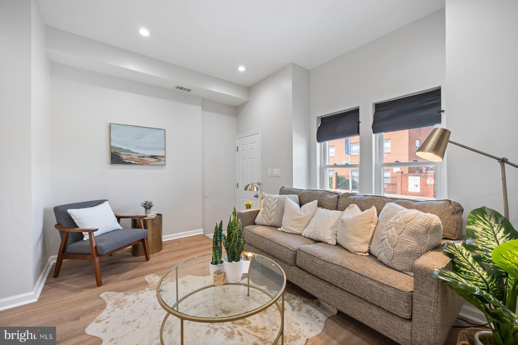 LEXINGTON - Residential