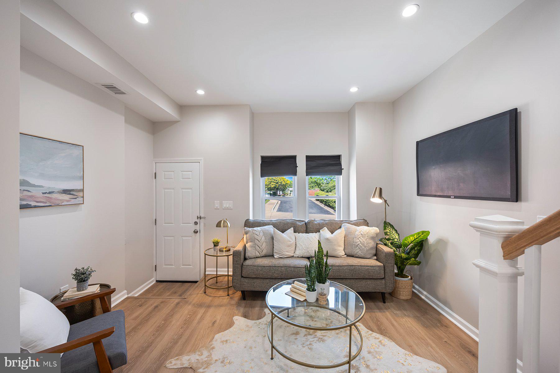 LEXINGTON - Residential