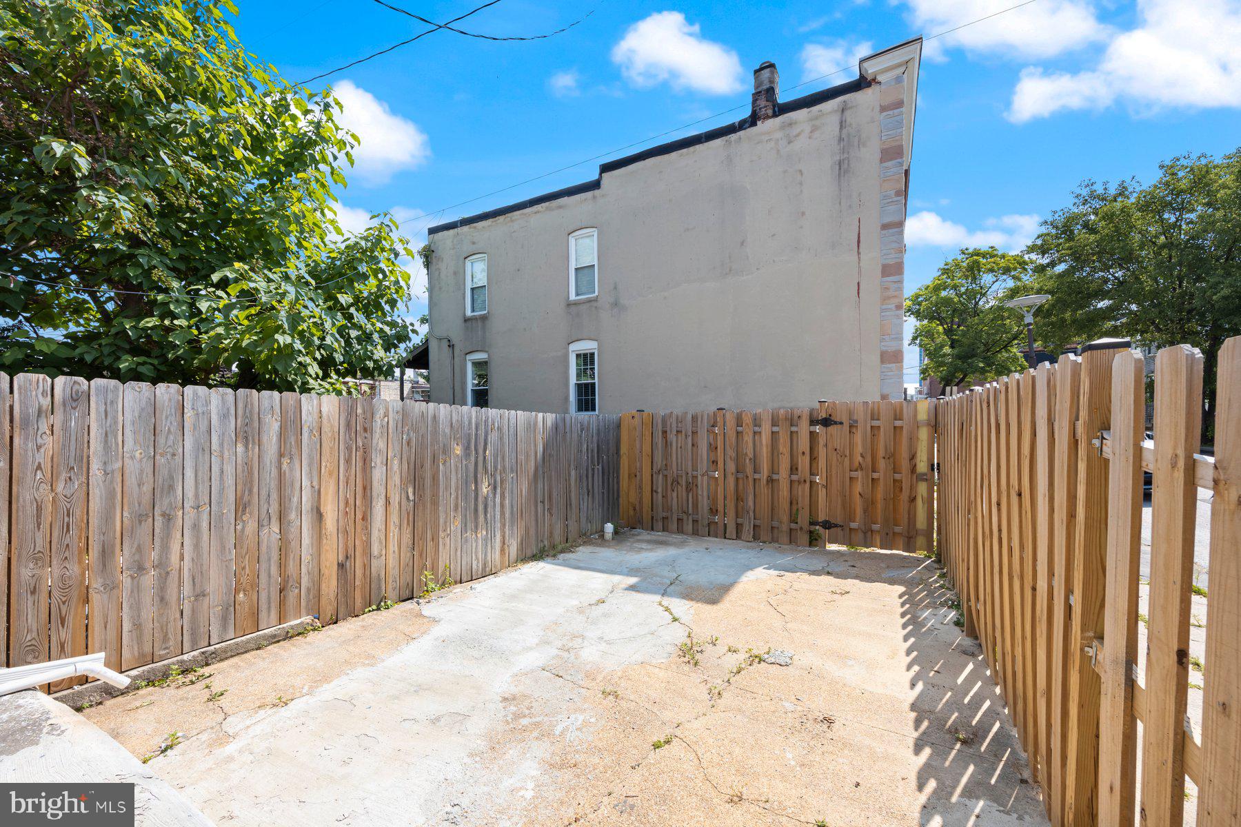 LEXINGTON - Residential