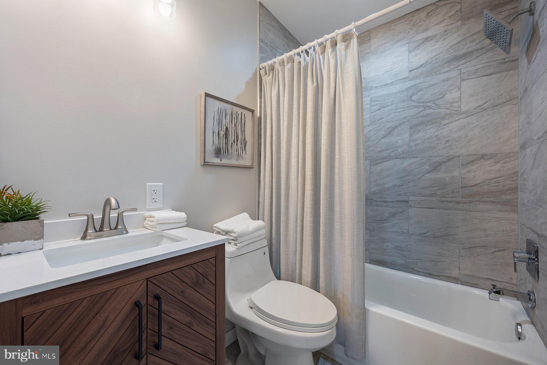 LEXINGTON - Residential